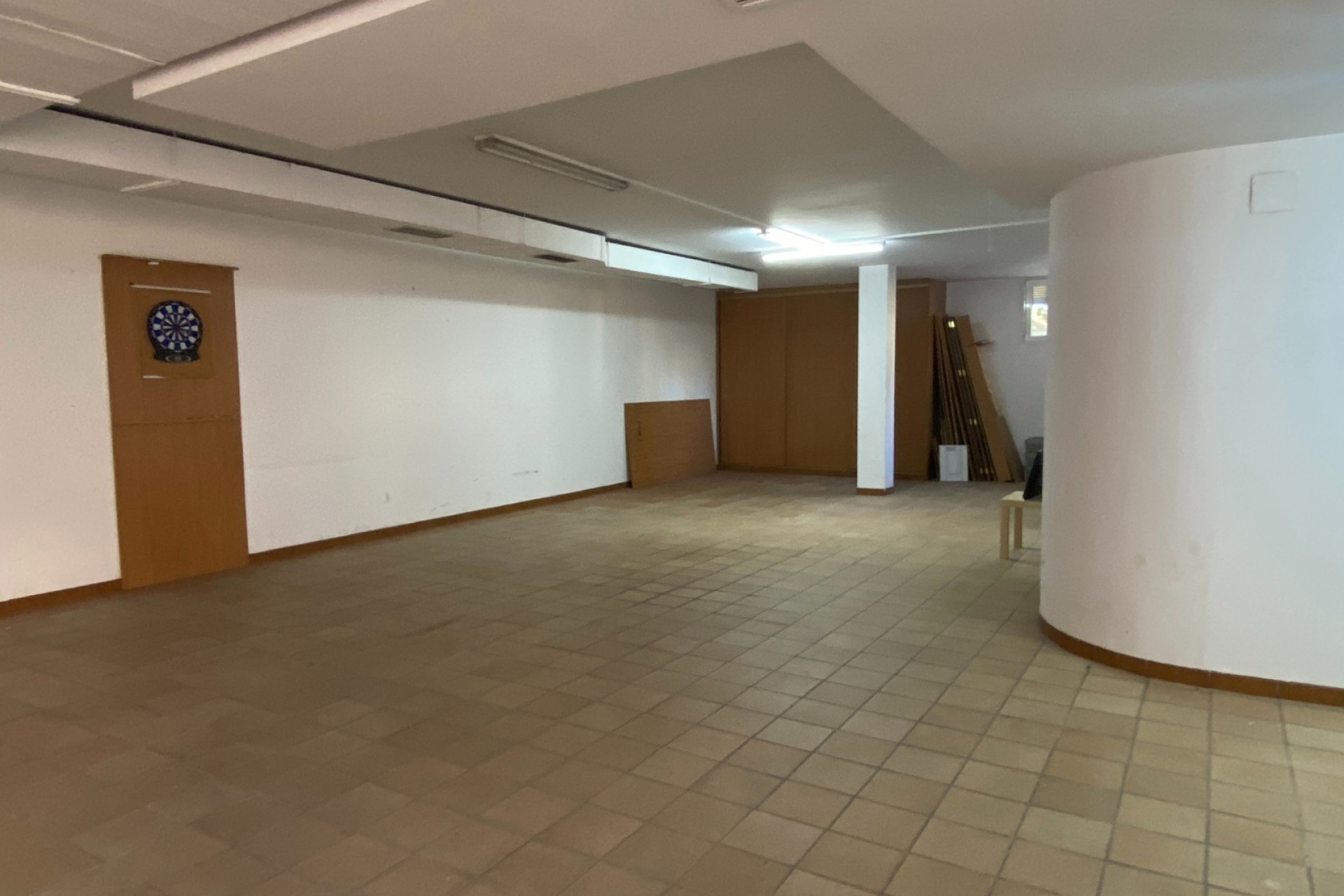 Resale - Villa - Elda