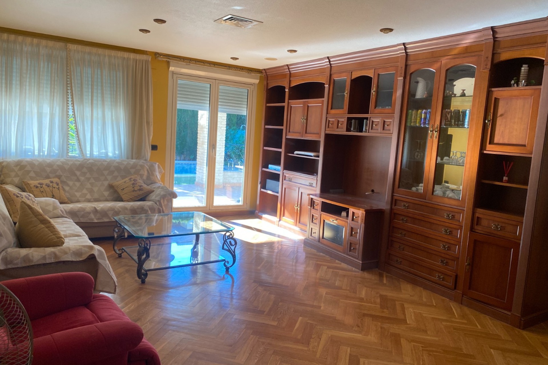 Resale - Villa - Elda