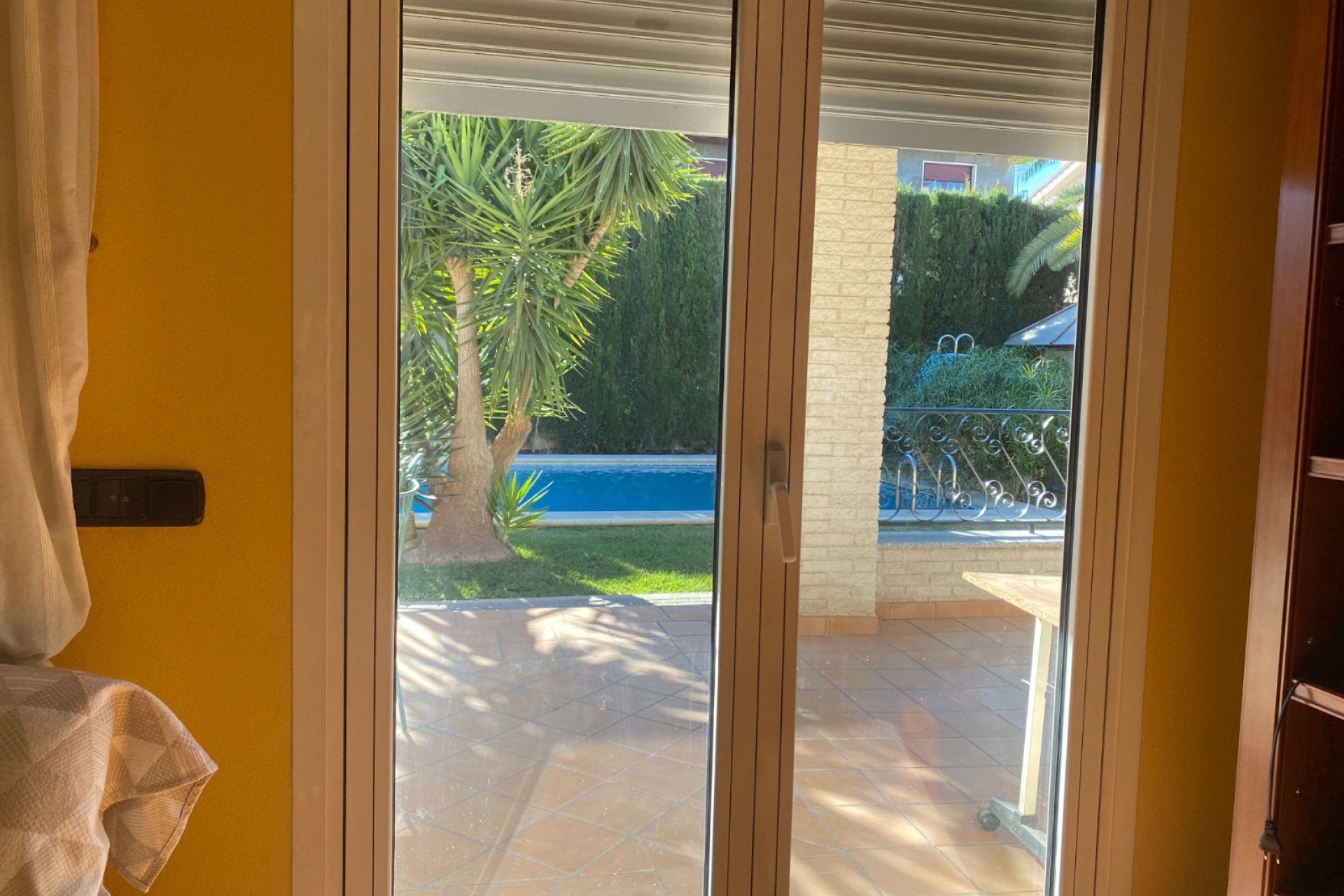 Resale - Villa - Elda