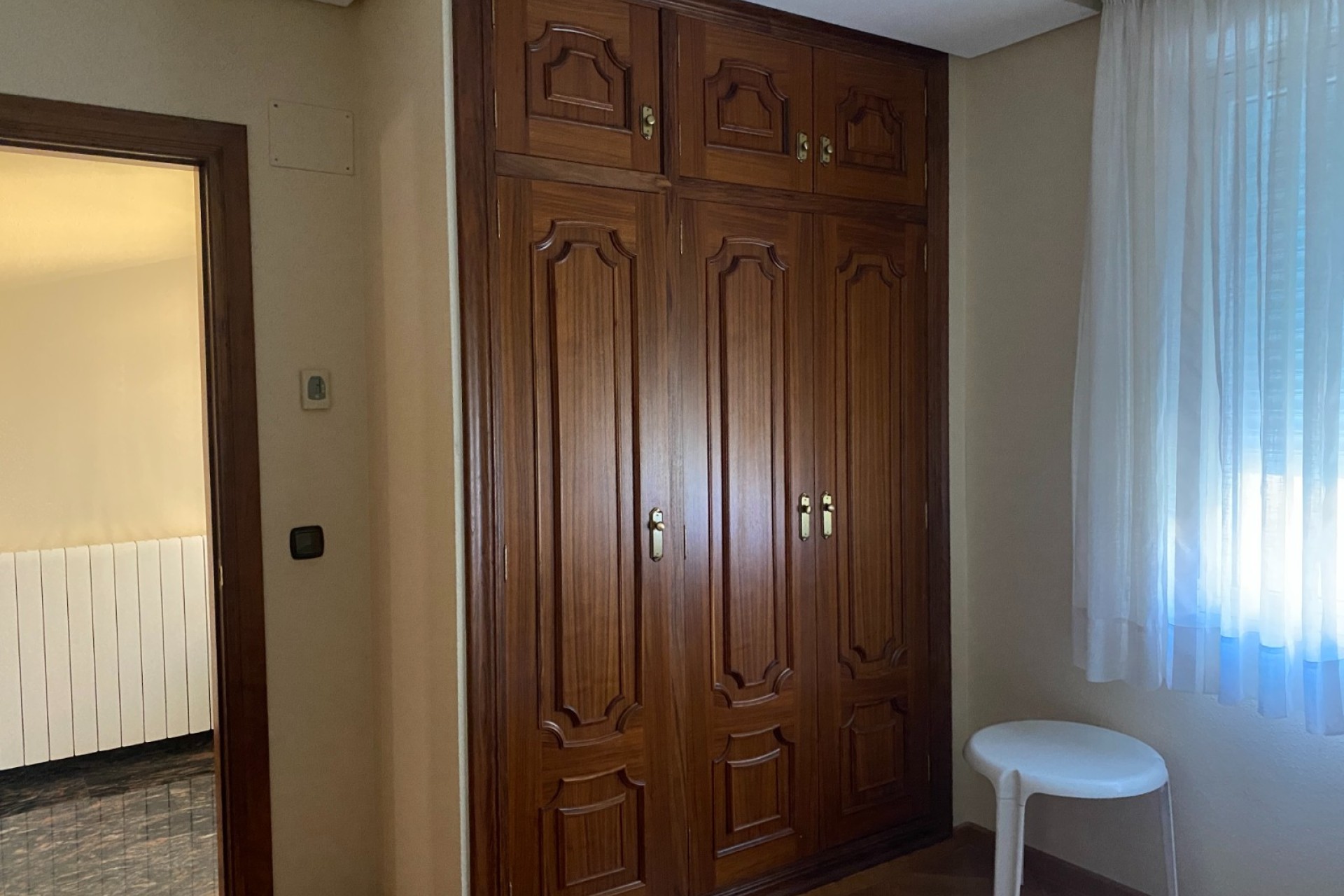 Resale - Villa - Elda