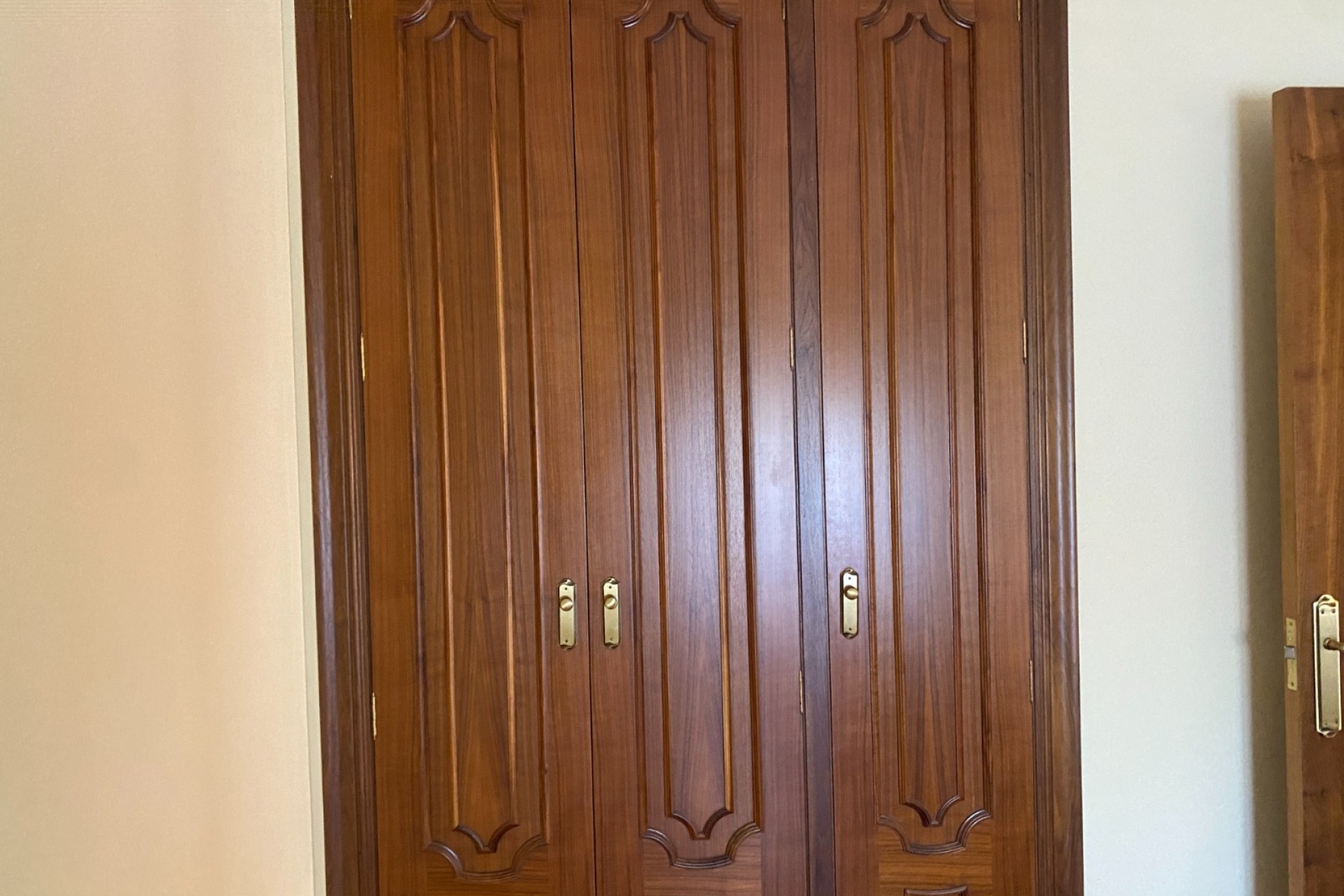 Resale - Villa - Elda