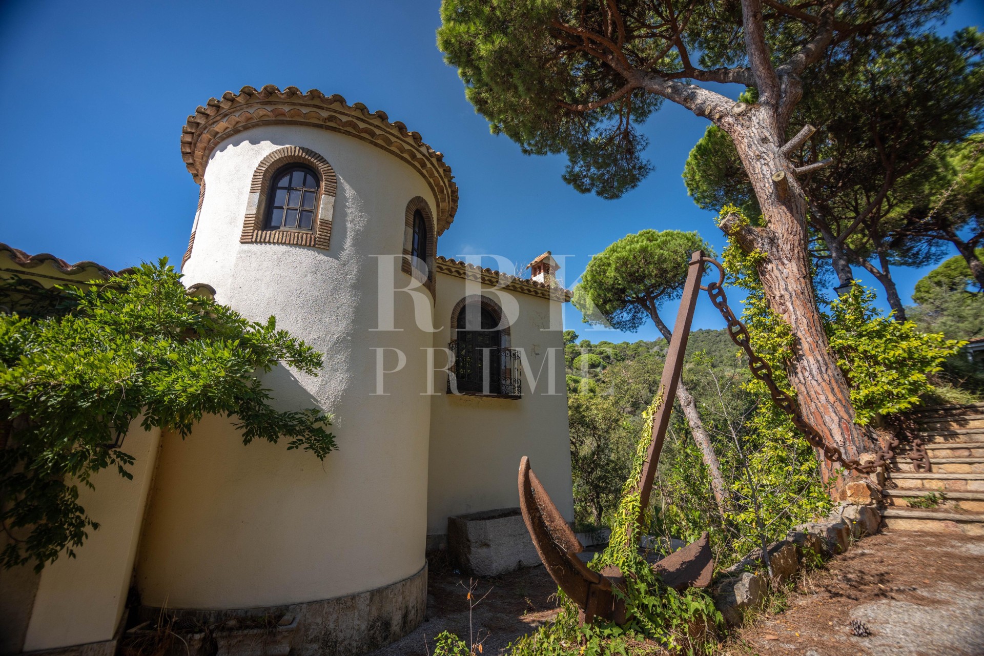 Resale - Villa - Girona