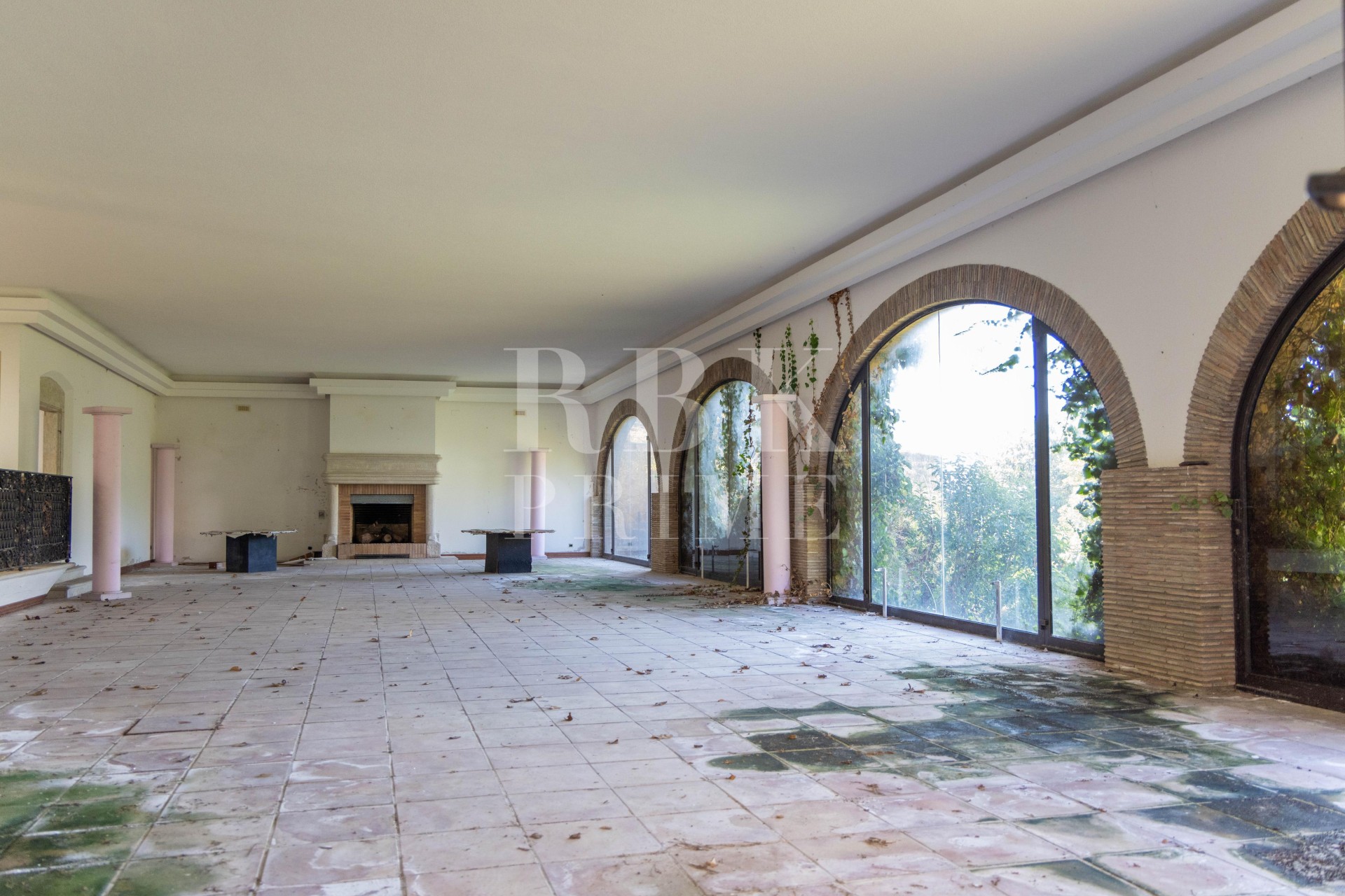 Resale - Villa - Girona