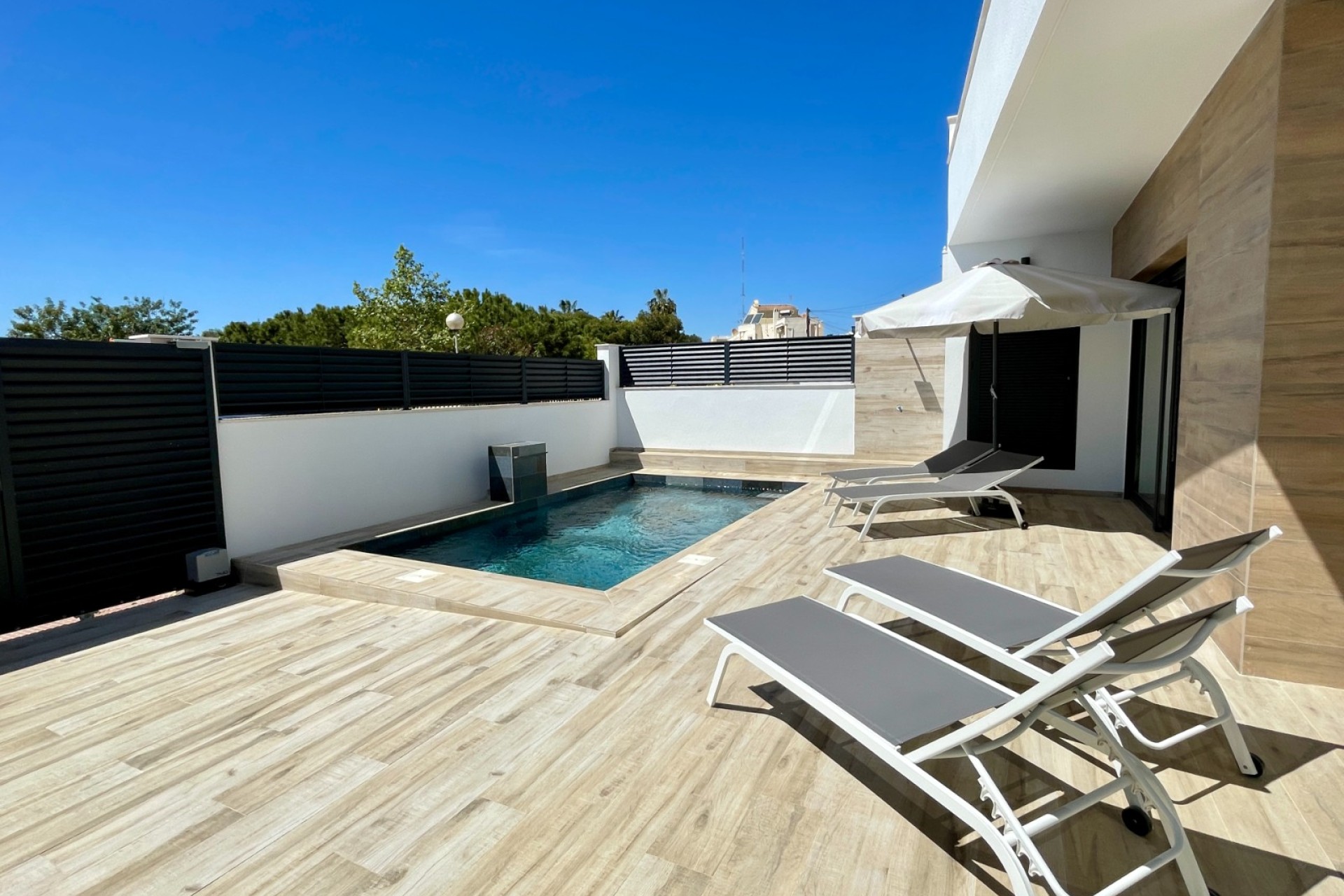 Resale - Villa - Guardamar del Segura - El Moncayo