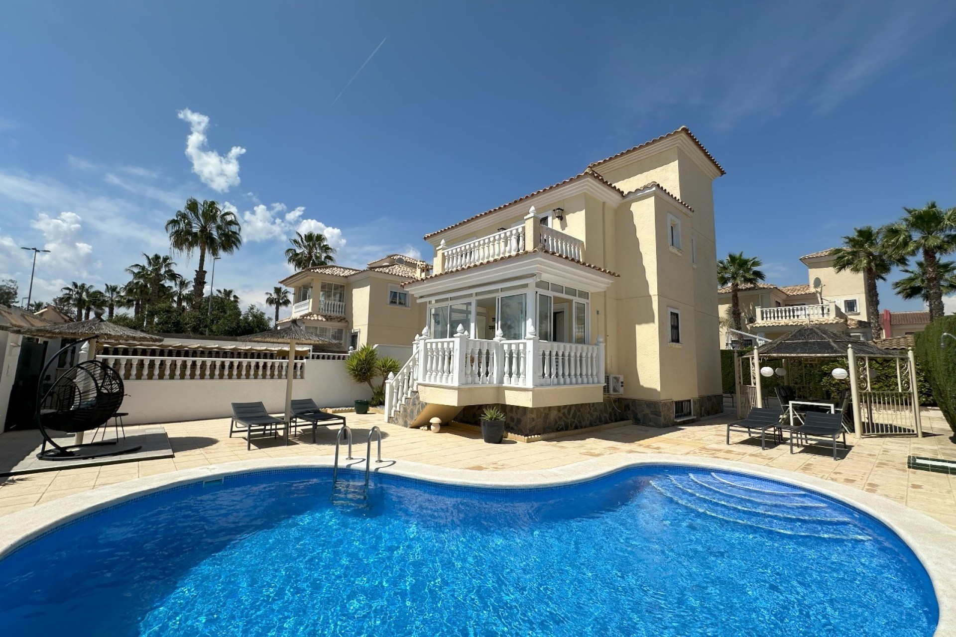 Resale - Villa - Guardamar del Segura - El Raso