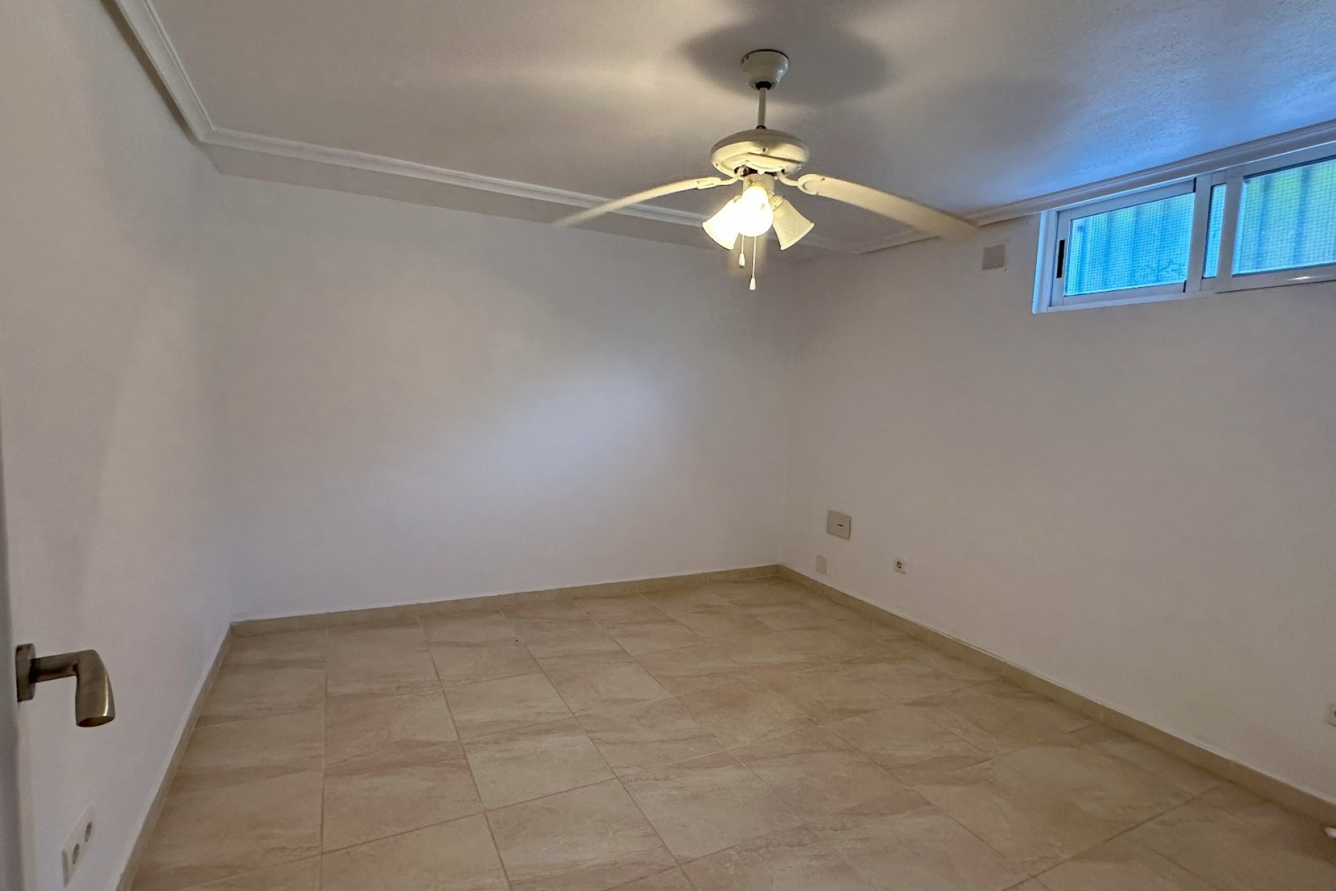 Resale - Villa - Guardamar del Segura - El Raso