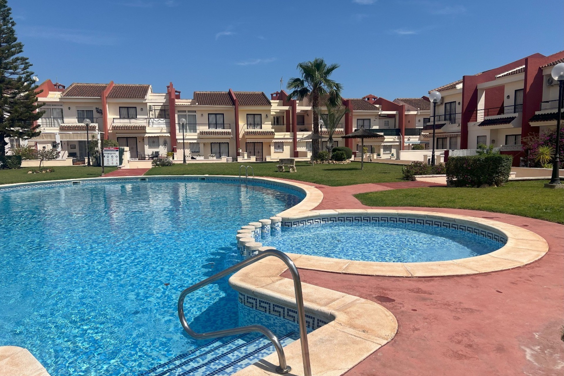 Resale - Villa - Guardamar del Segura - El Raso