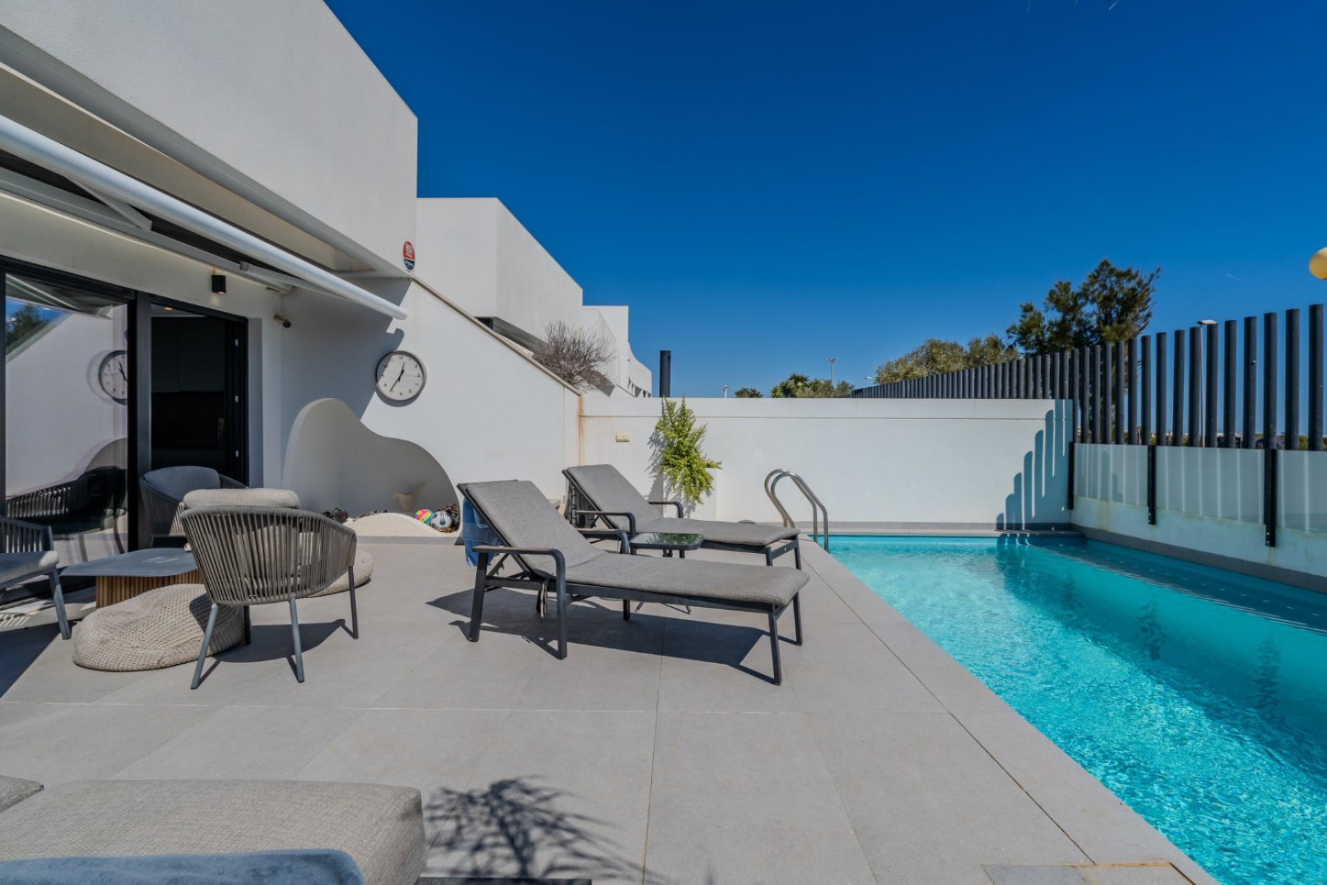 Resale - Villa - Guardamar del Segura - Urbanizaciones