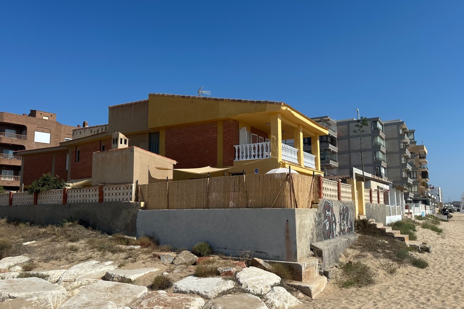 Resale - Villa - Guardamar del Segura