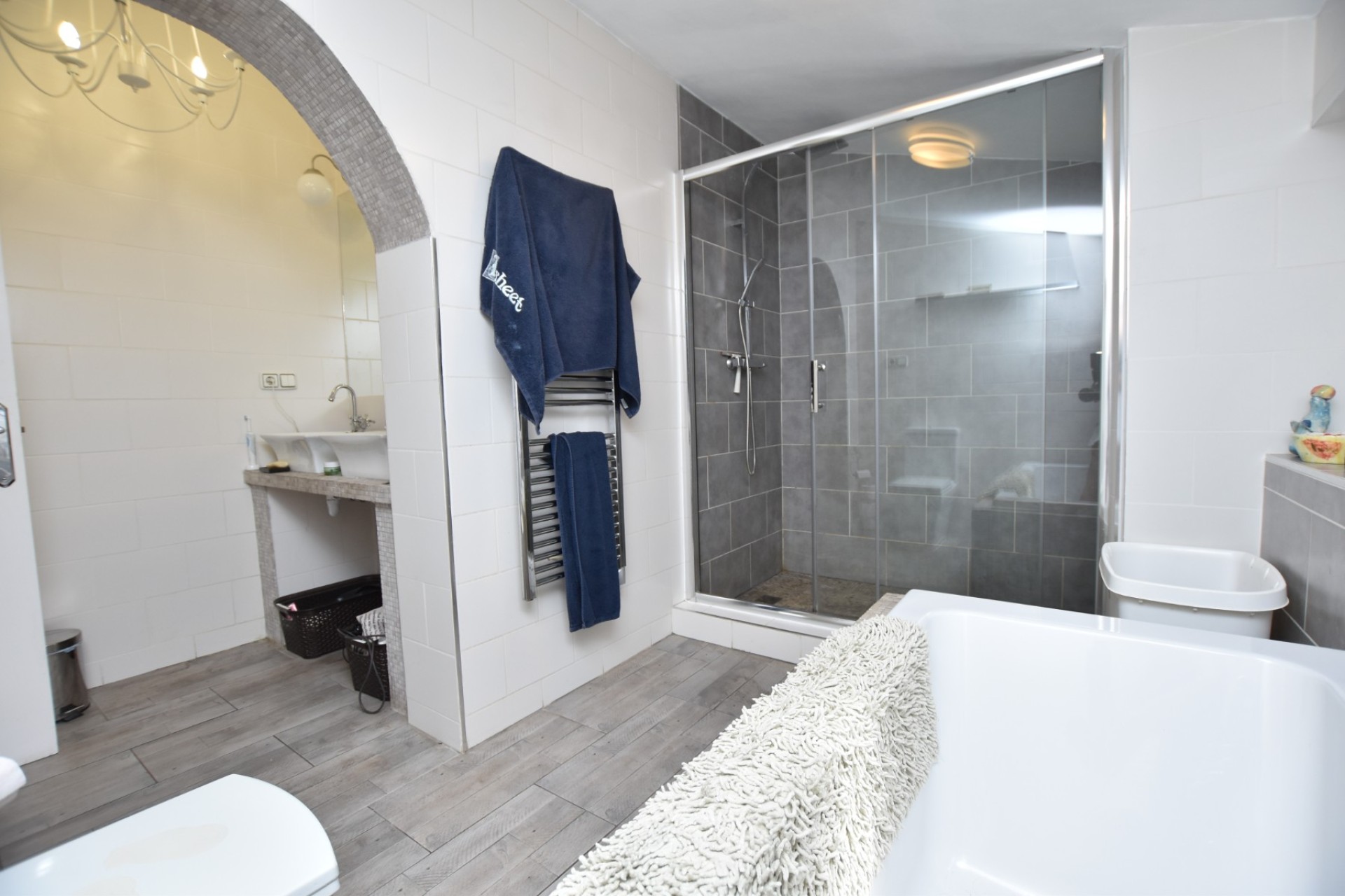 Resale - Villa - Heredades - Heradades