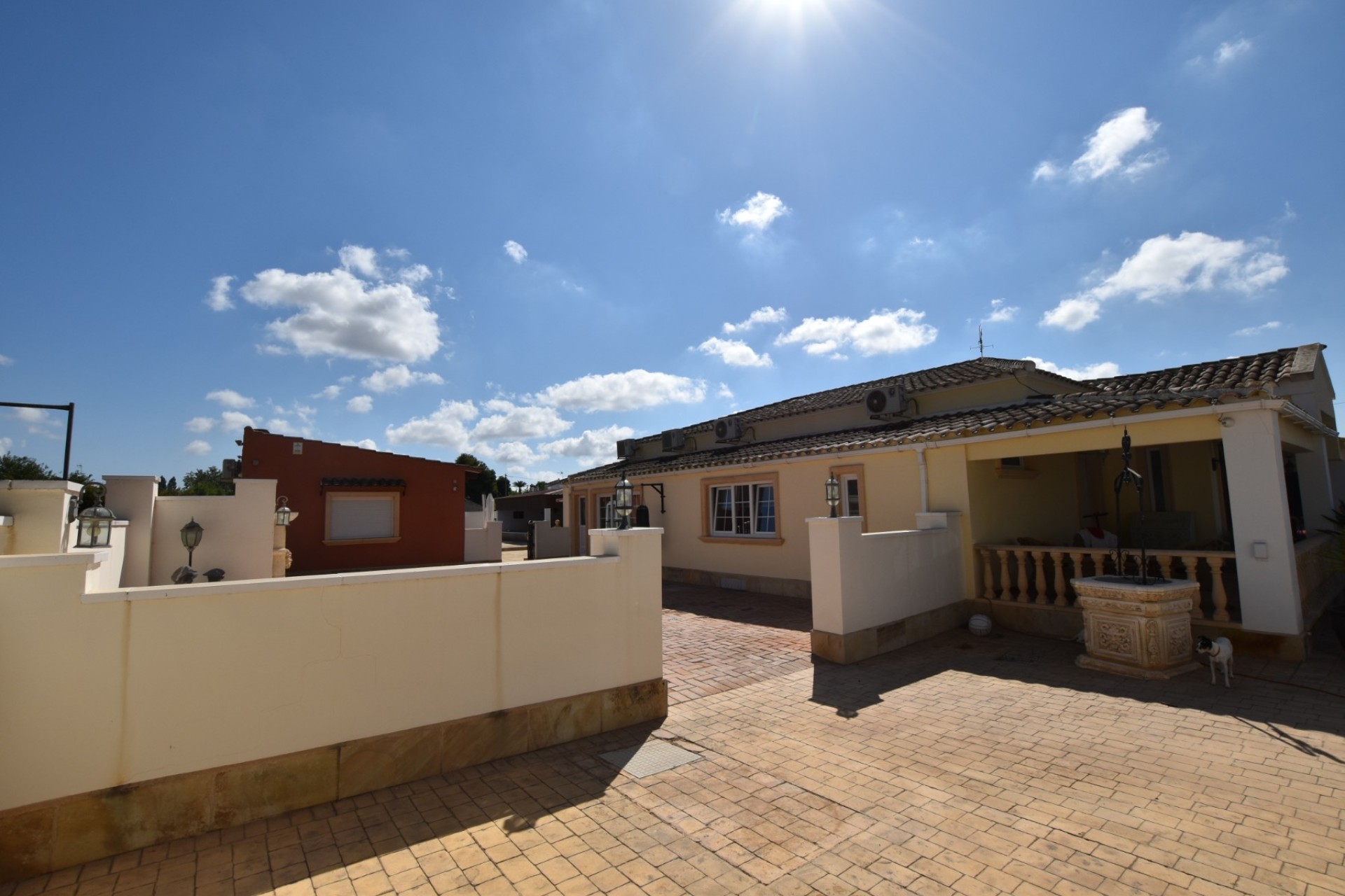 Resale - Villa - Heredades - Heradades