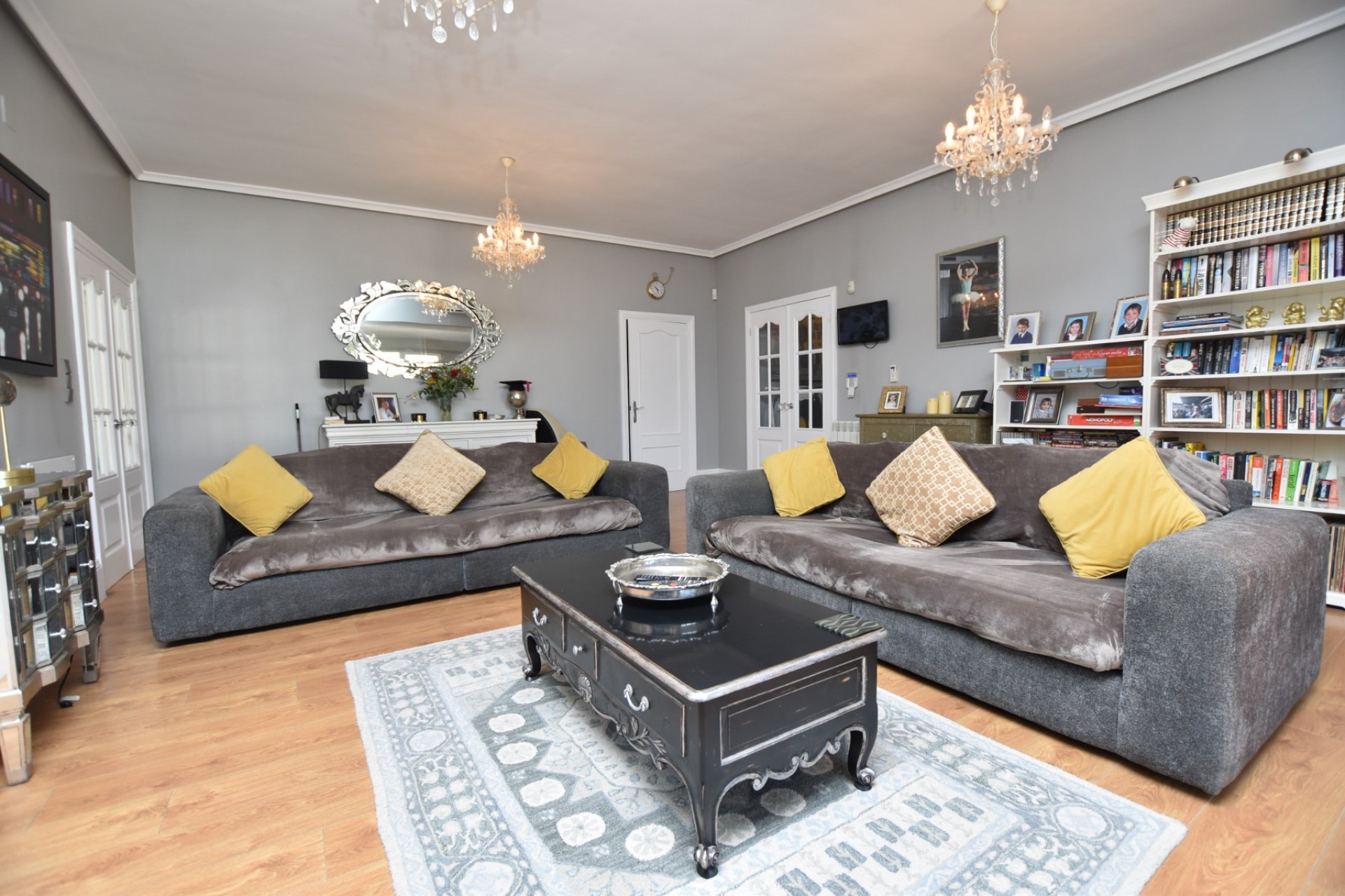 Resale - Villa - Heredades