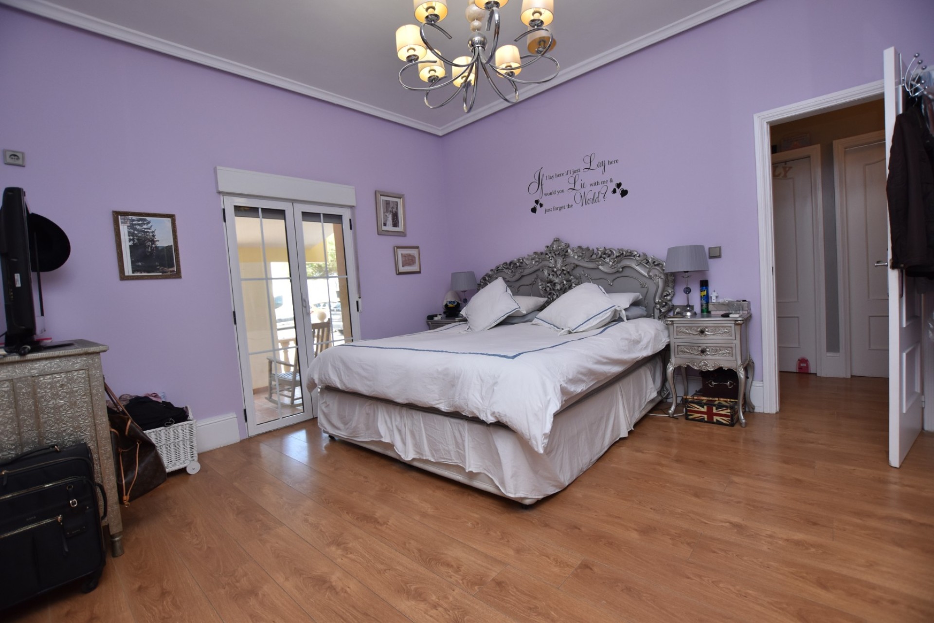 Resale - Villa - Heredades