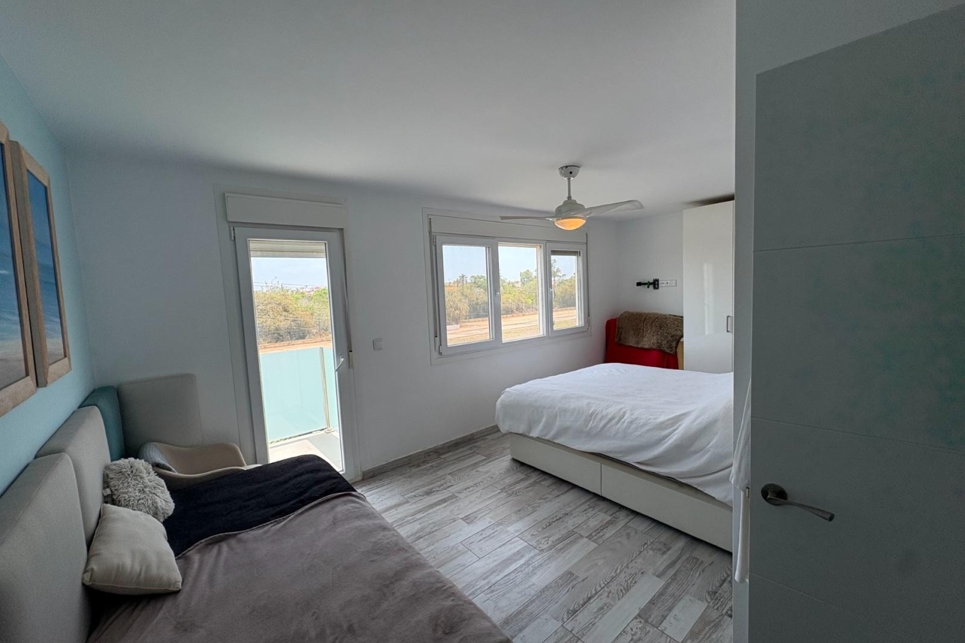Resale - Villa / House - Torrevieja - La Siesta