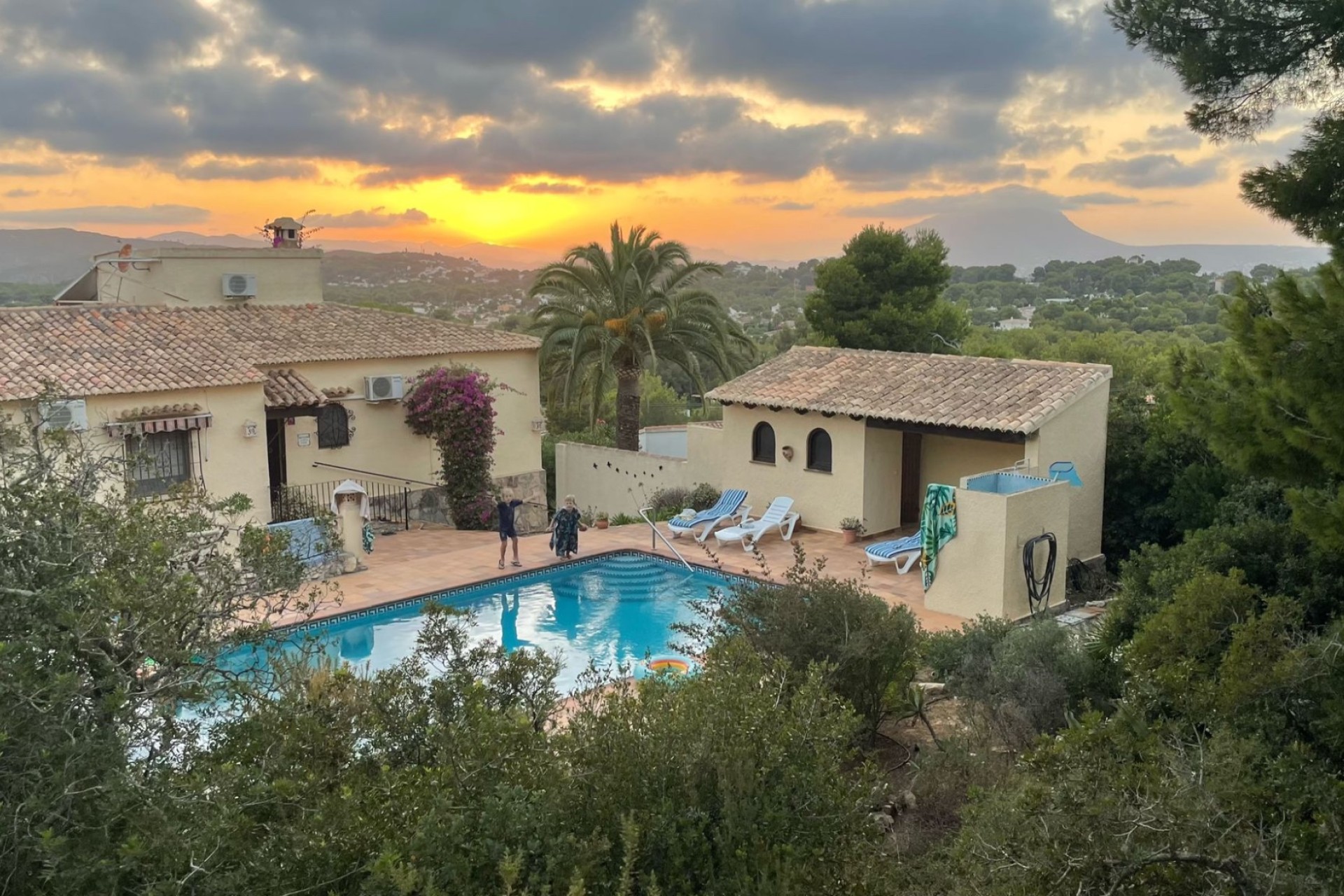 Resale - Villa - Jávea - Montgó