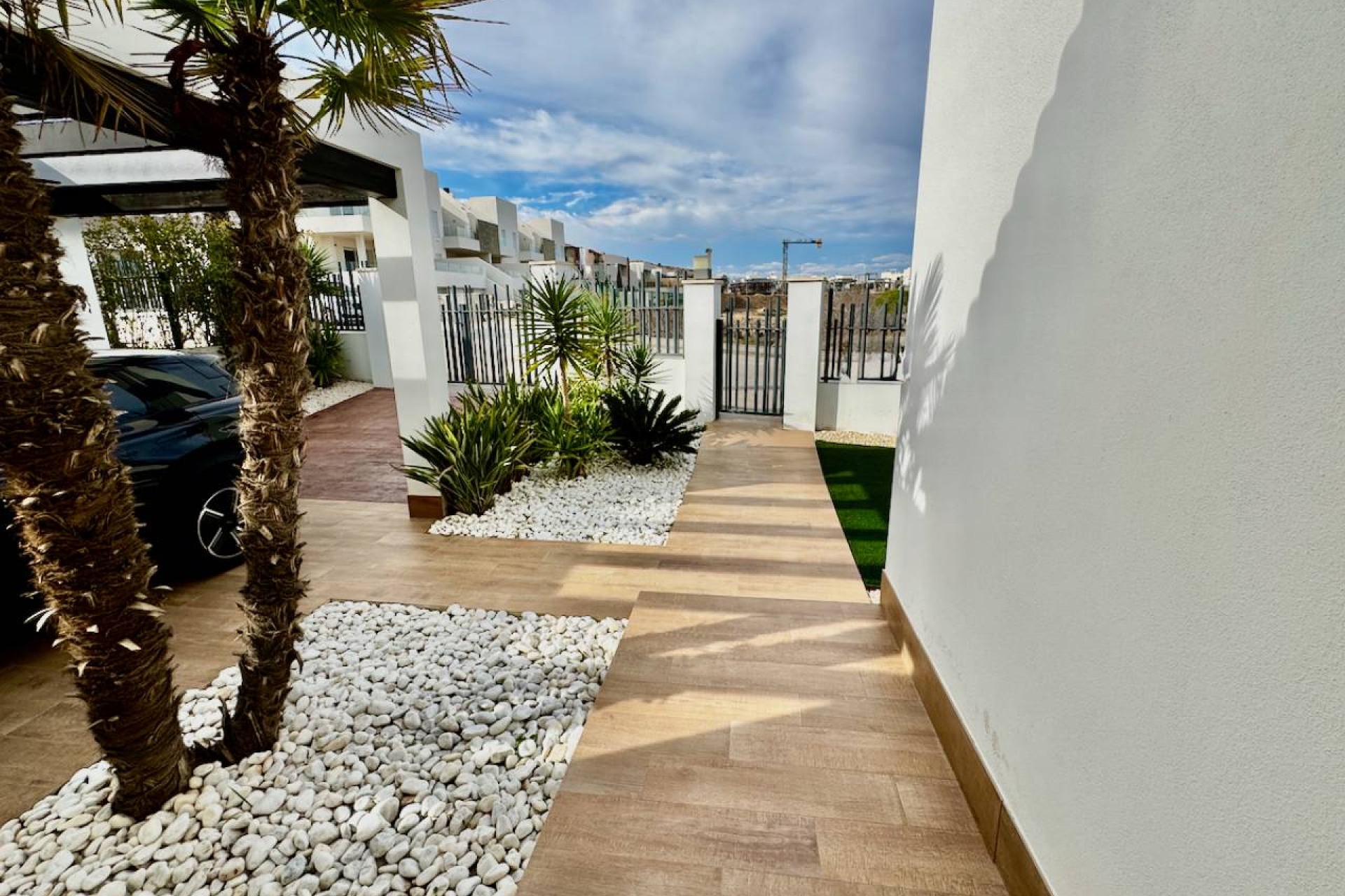 Resale - Villa - La Finca Golf