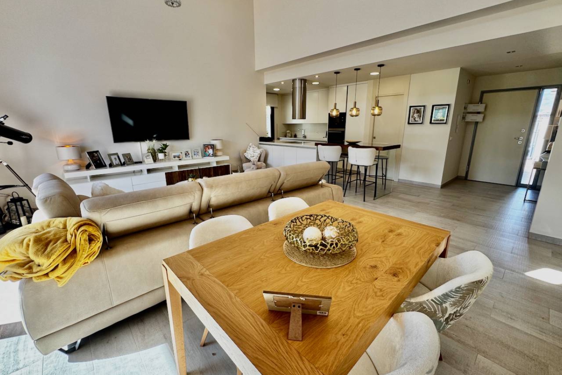 Resale - Villa - La Finca Golf