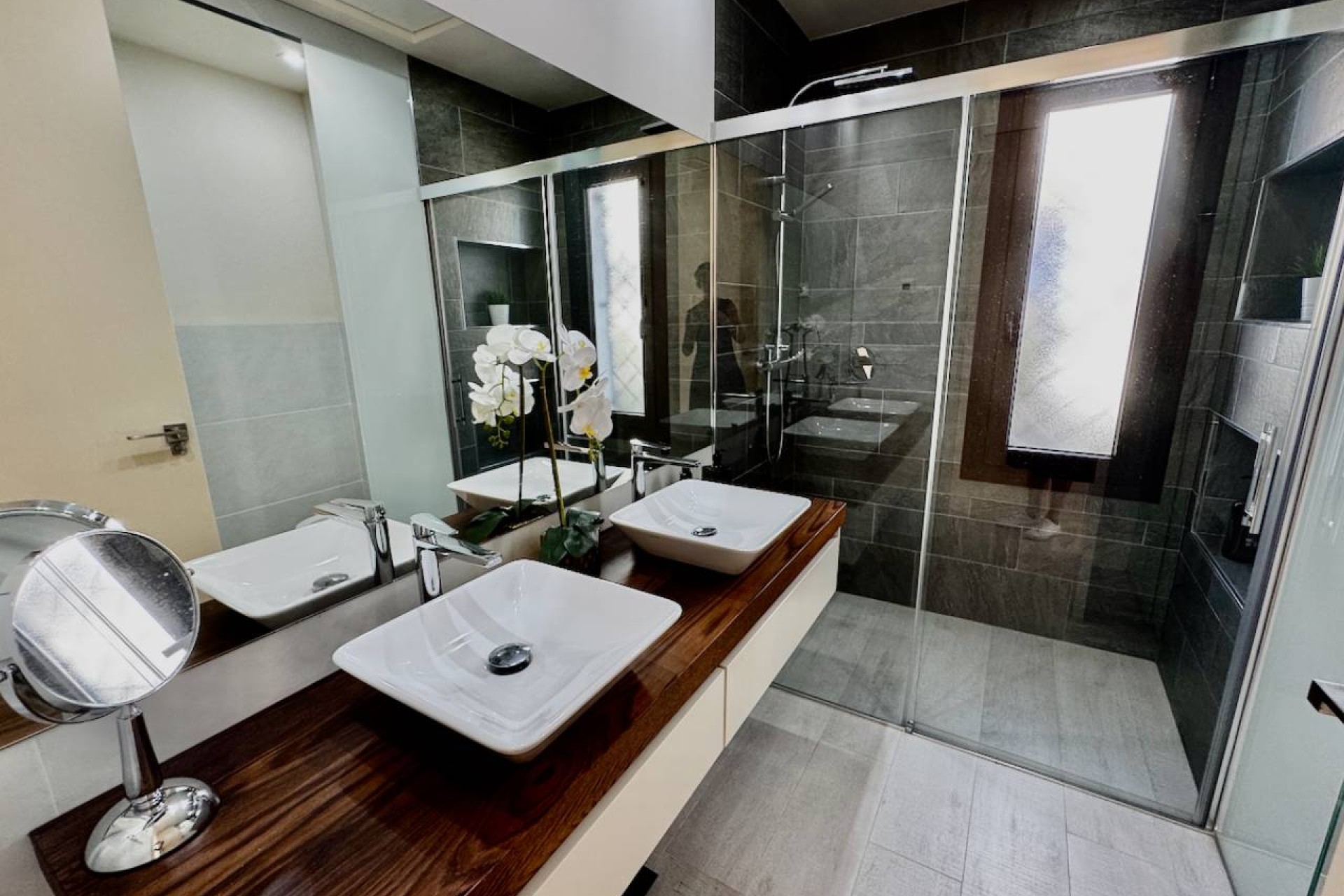 Resale - Villa - La Finca Golf