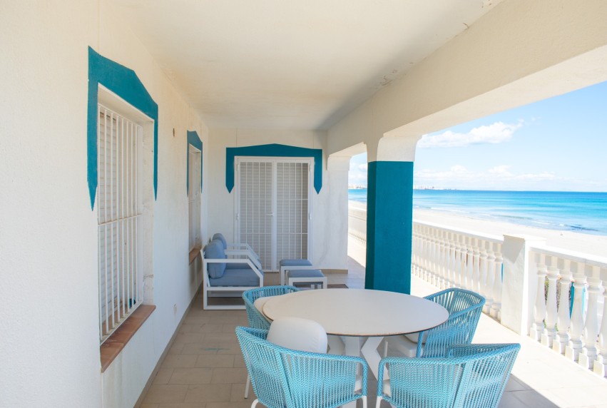 Resale - Villa - La Manga del Mar Menor