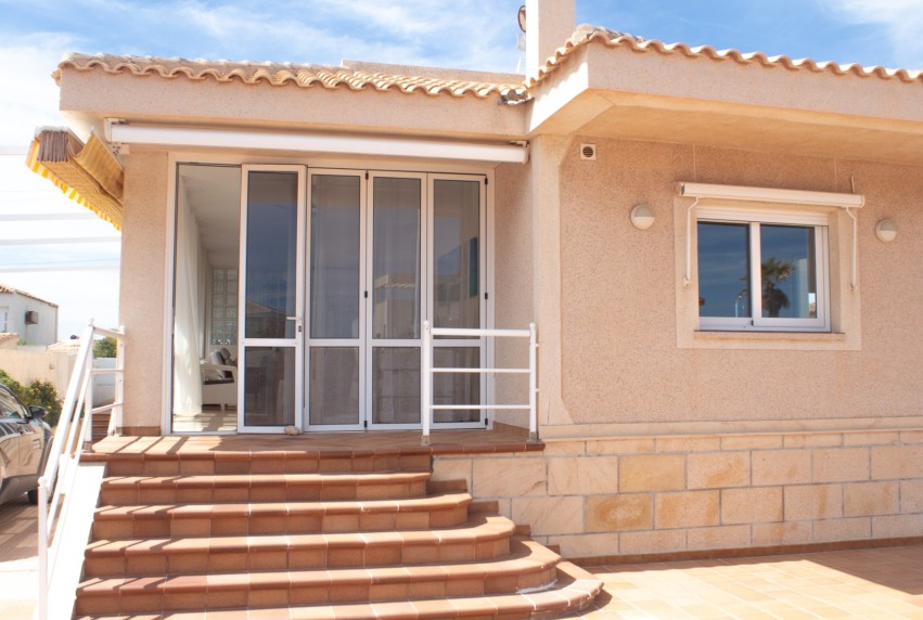 Resale - Villa - La Manga del Mar Menor