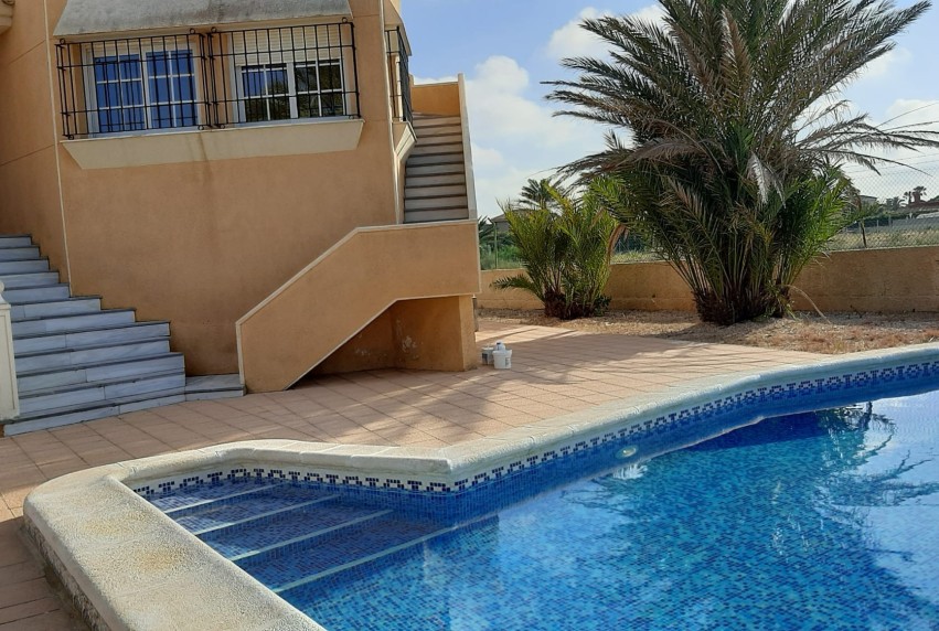 Resale - Villa - La Manga del Mar Menor