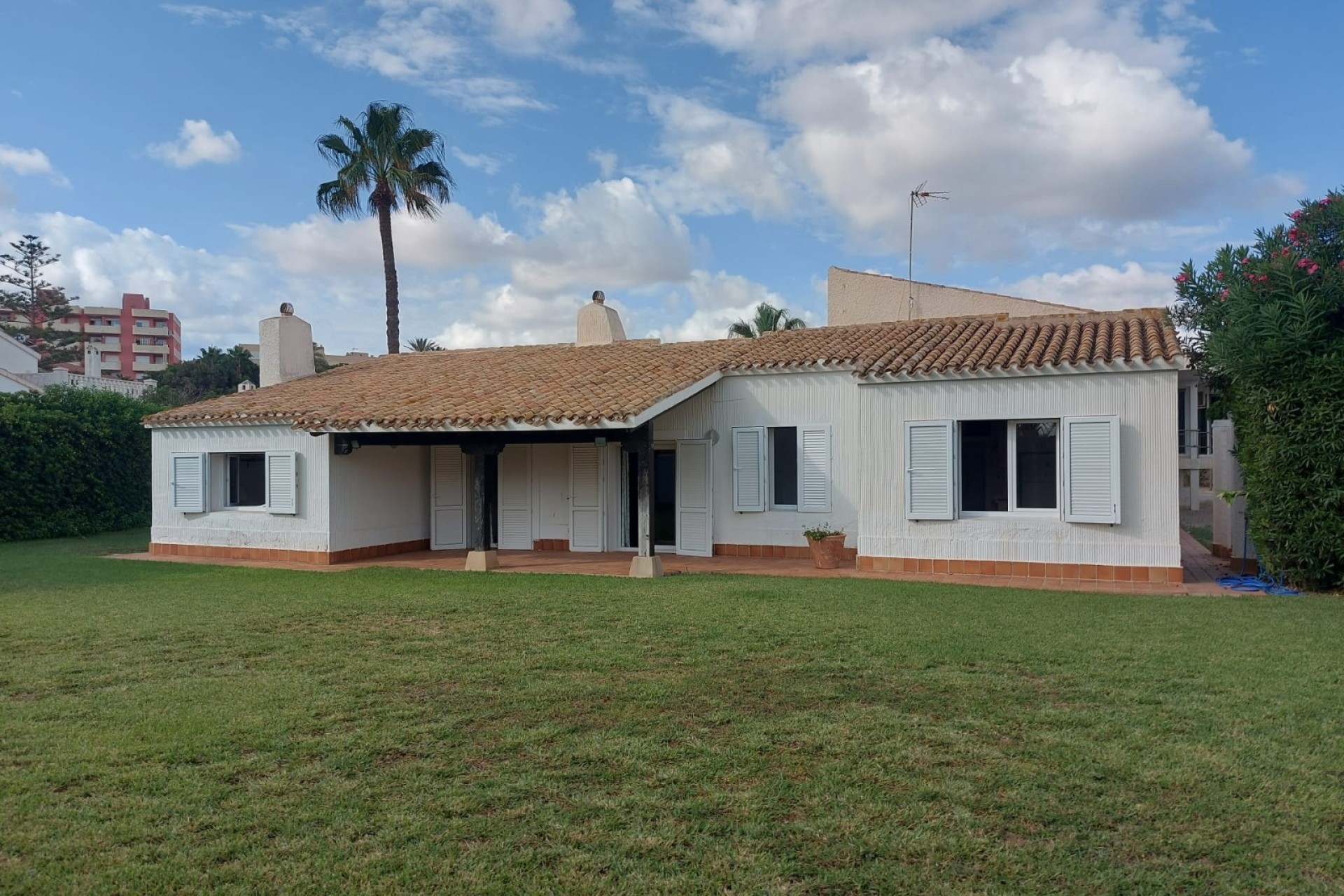 Resale - Villa - La Manga del Mar Menor