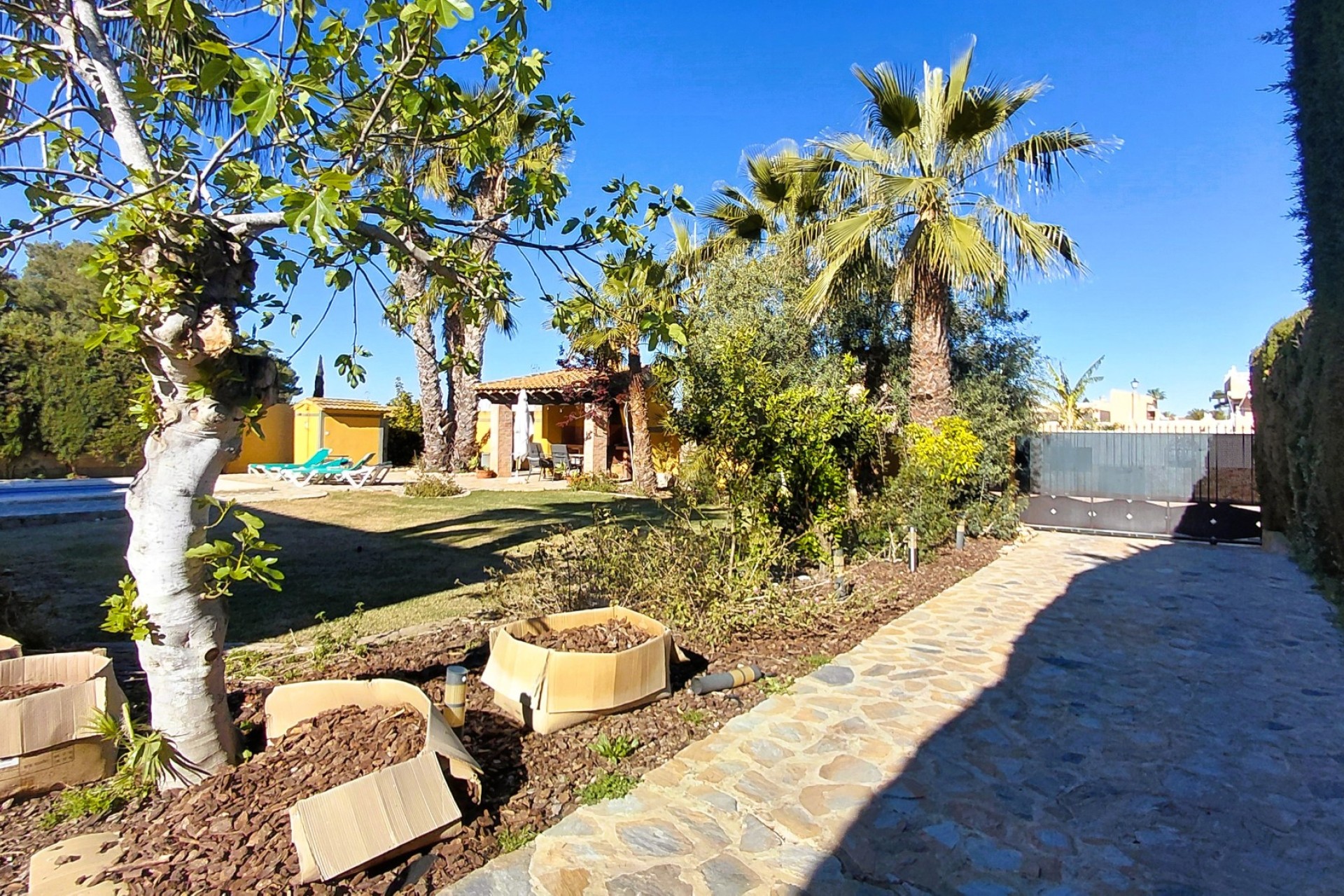 Resale - Villa - La Marina