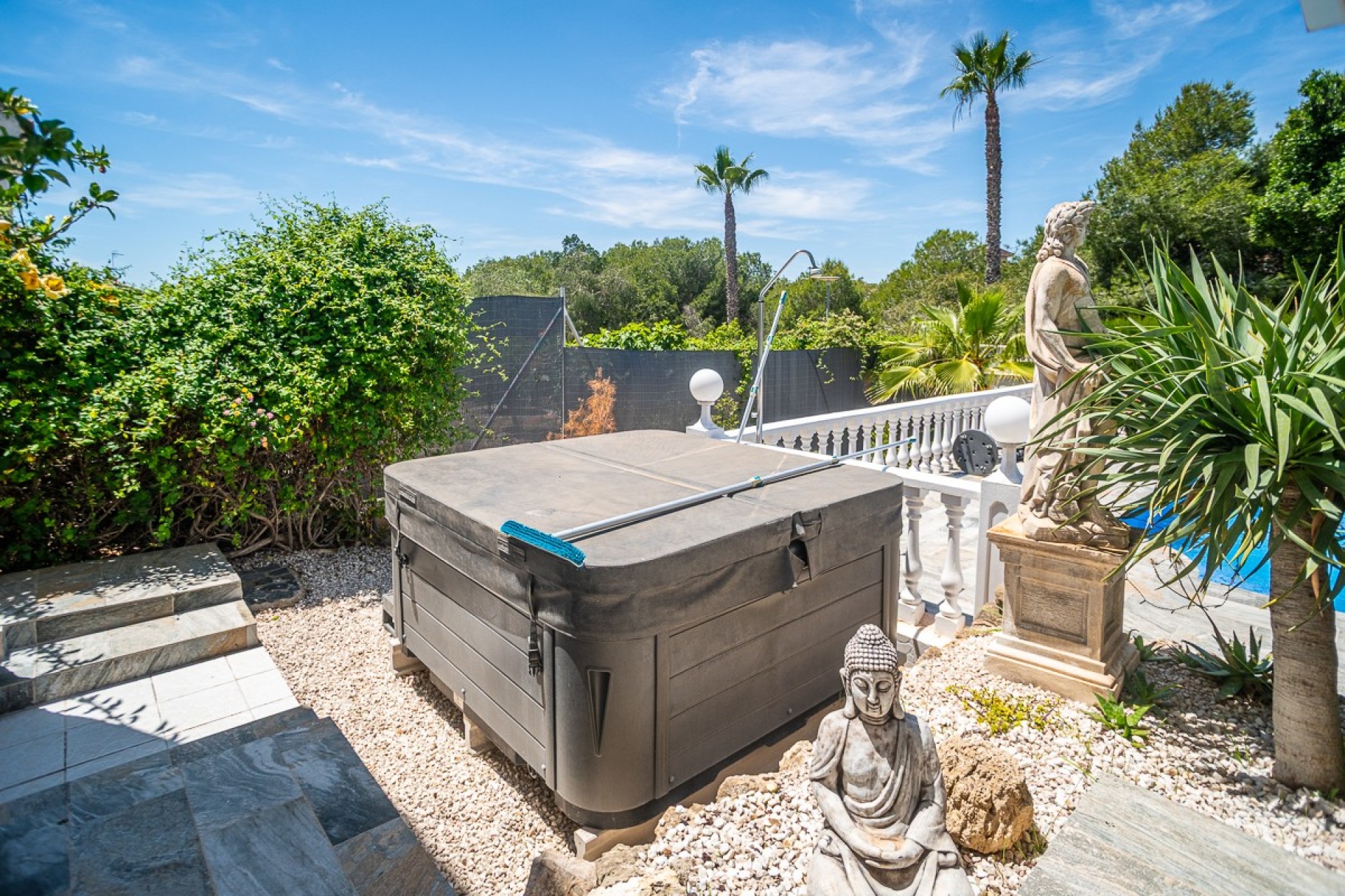 Resale - Villa - La Marina