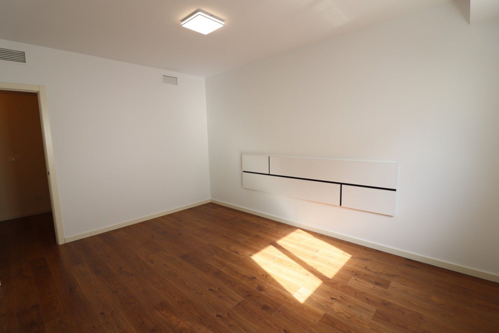Resale - Villa - La Marina