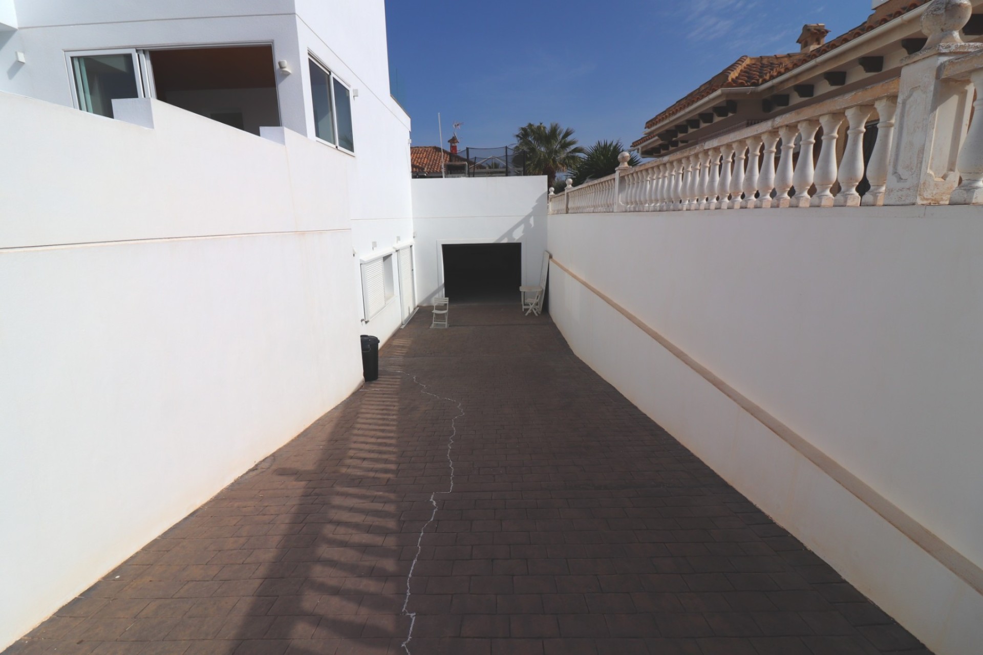 Resale - Villa - La Marina