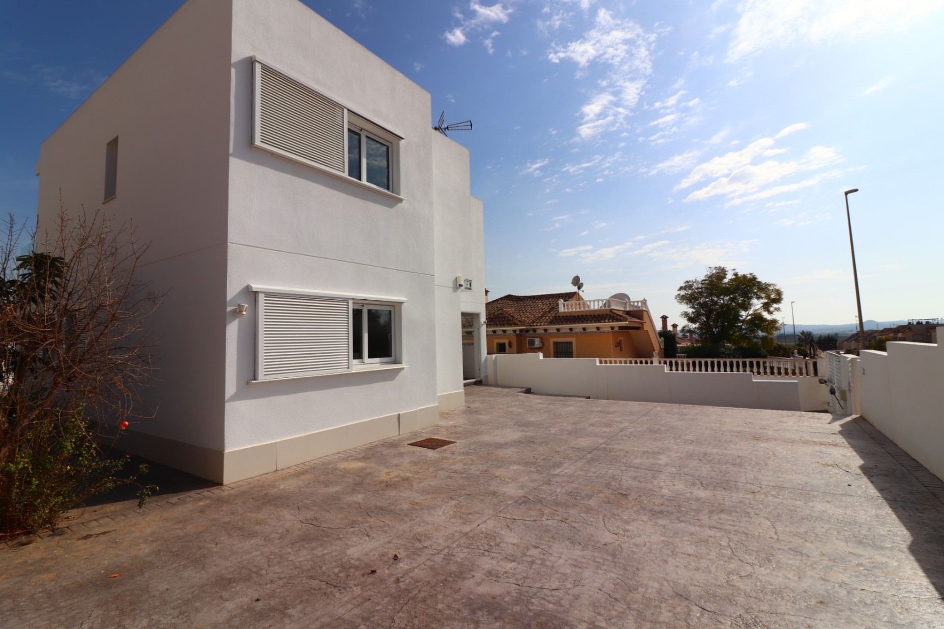 Resale - Villa - La Marina