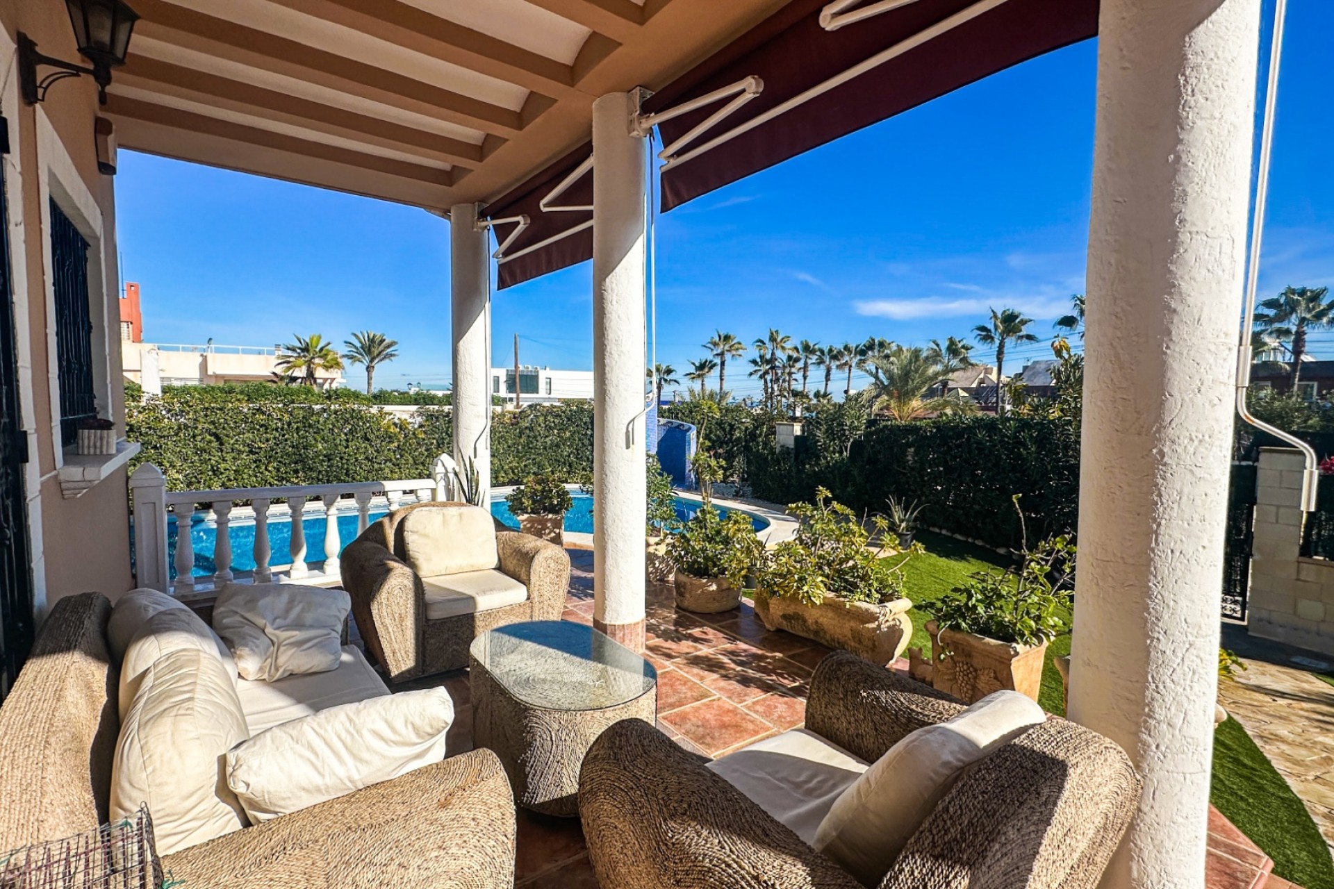 Resale - Villa - La Mata