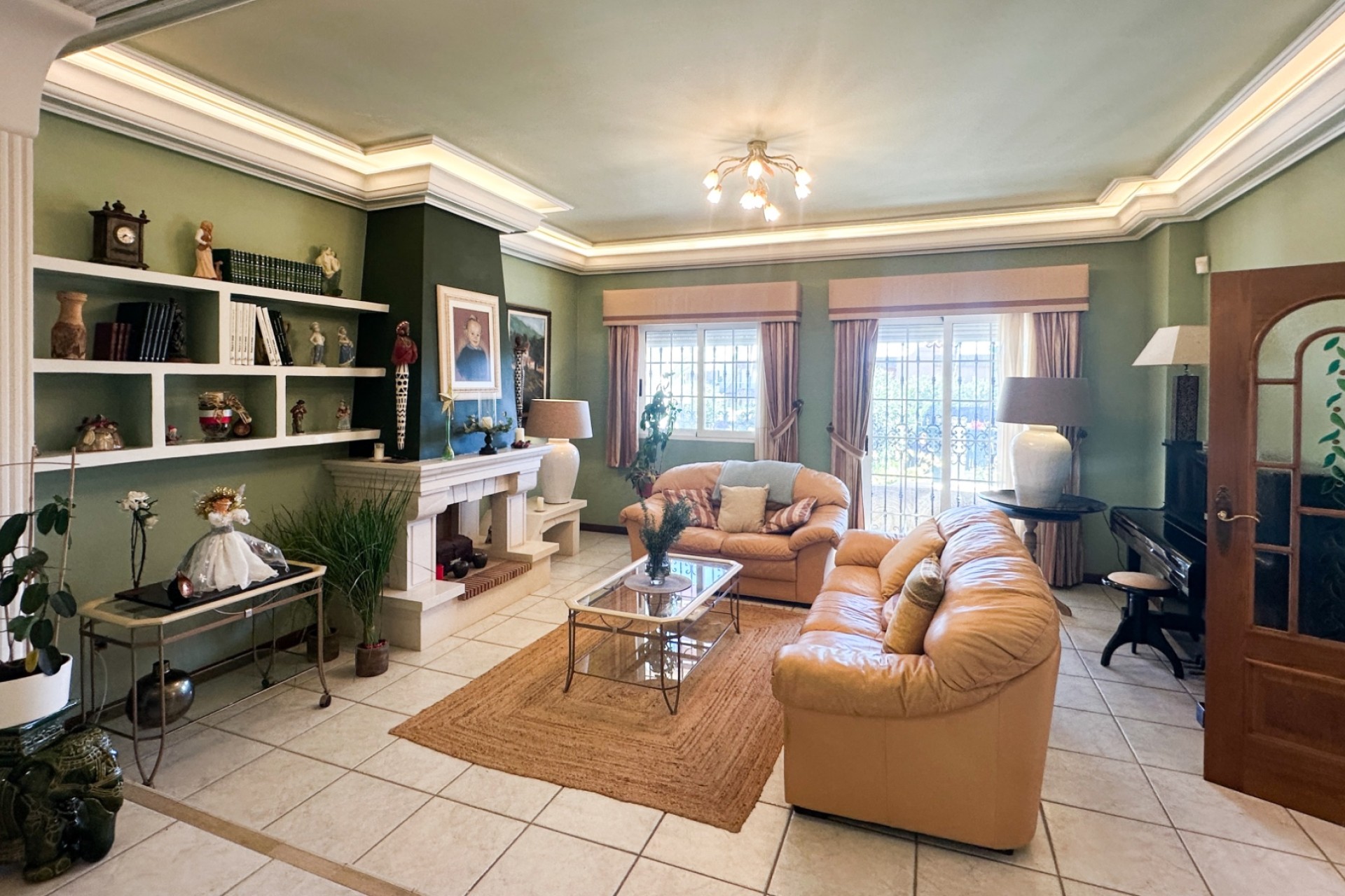 Resale - Villa - La Mata