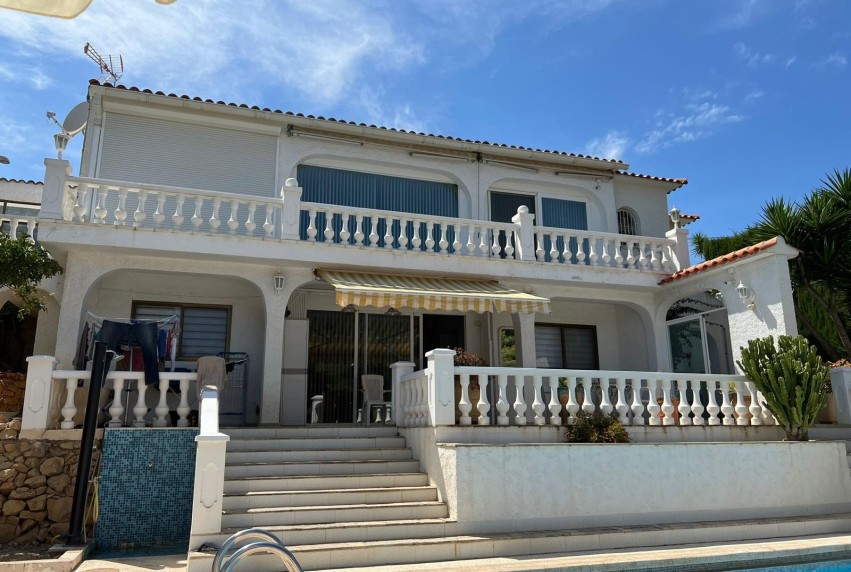 Resale - Villa - La Nucía - Monte Bello