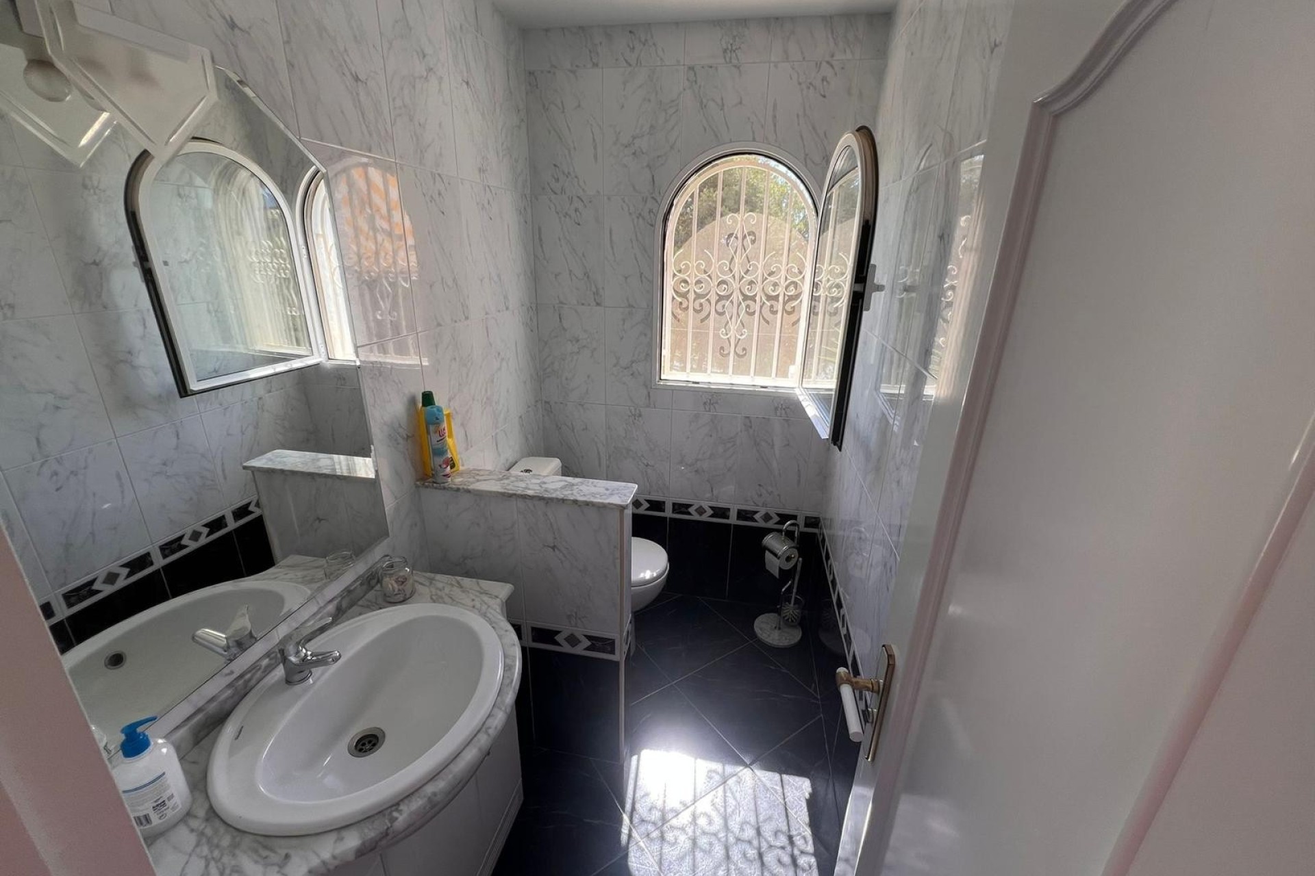 Resale - Villa - La Nucía - Monte Bello