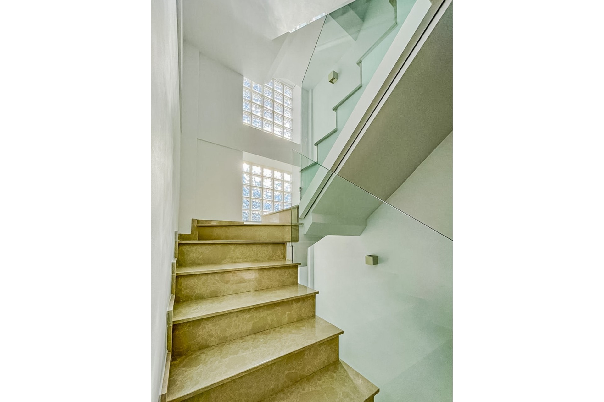 Resale - Villa - La Nucía - Monte Bello