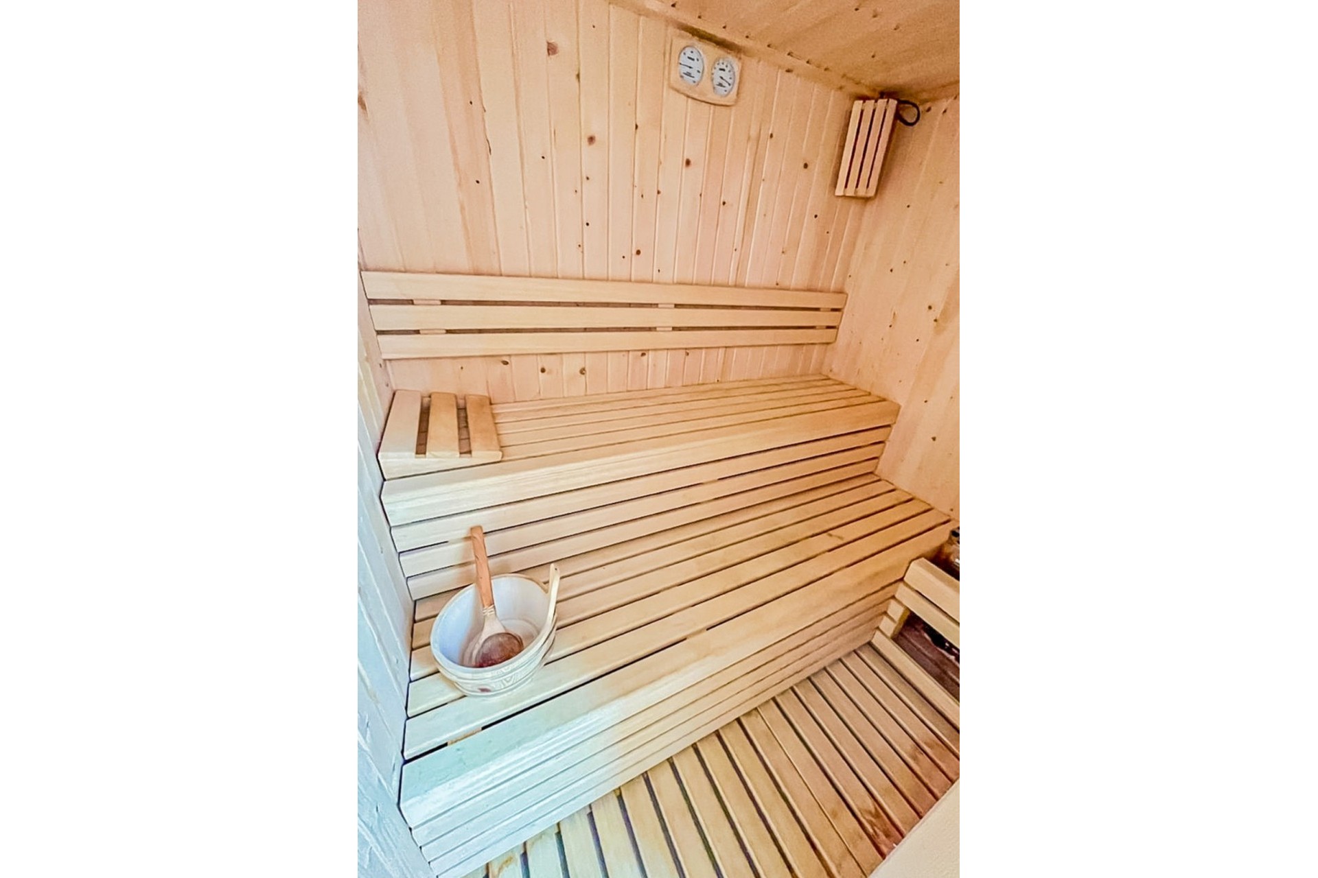 Resale - Villa - La Nucía - Montebello