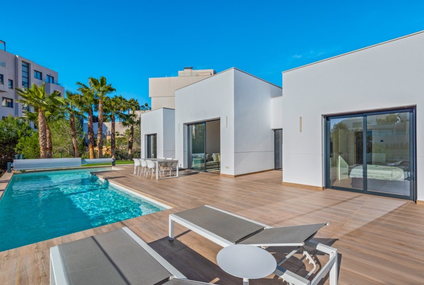 Resale - Villa - Las Colinas Golf Resort - Las Colinas golf