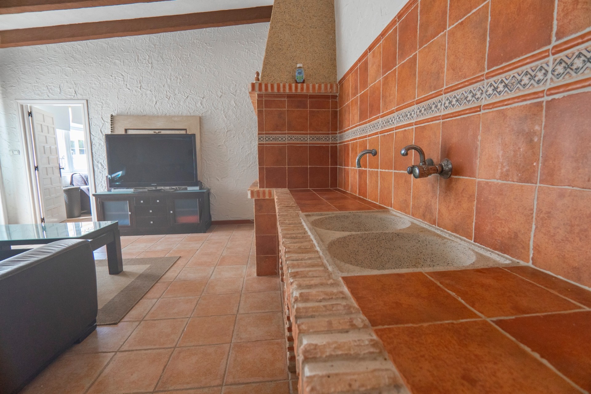 Resale - Villa - Las Heredades - Heredades