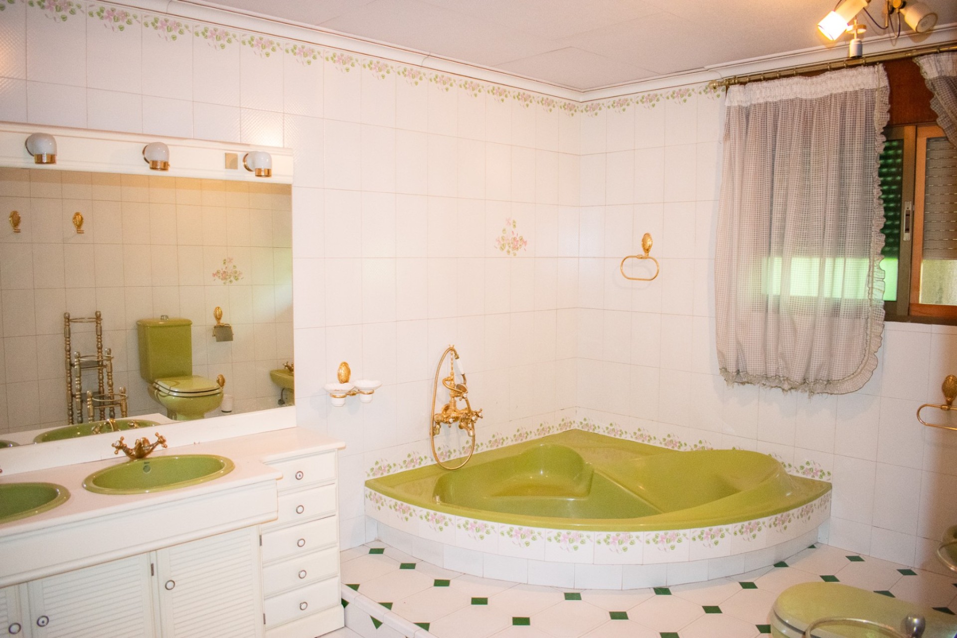 Resale - Villa - Llano de brujas