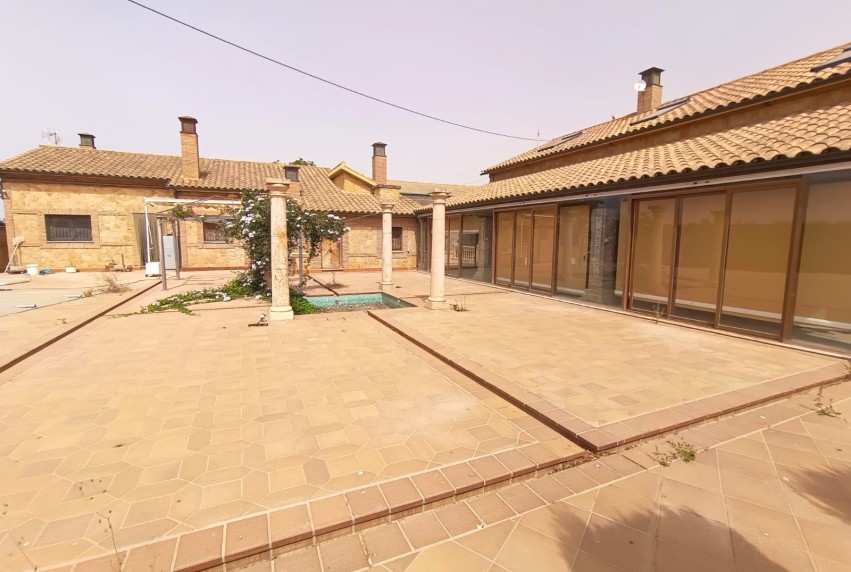 Resale - Villa - Lorca