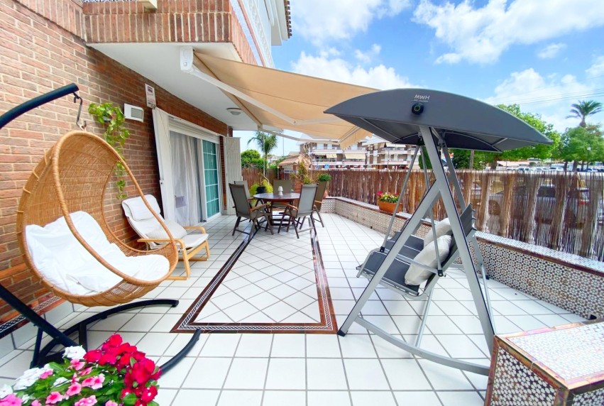 Resale - Villa - Los Alcazares