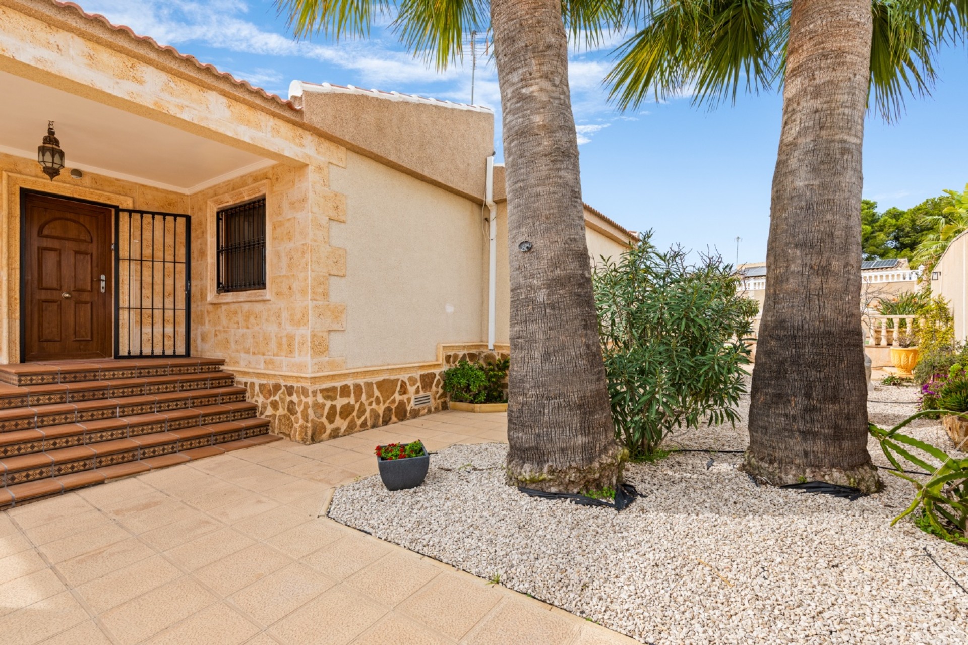 Resale - Villa - Los Balcones