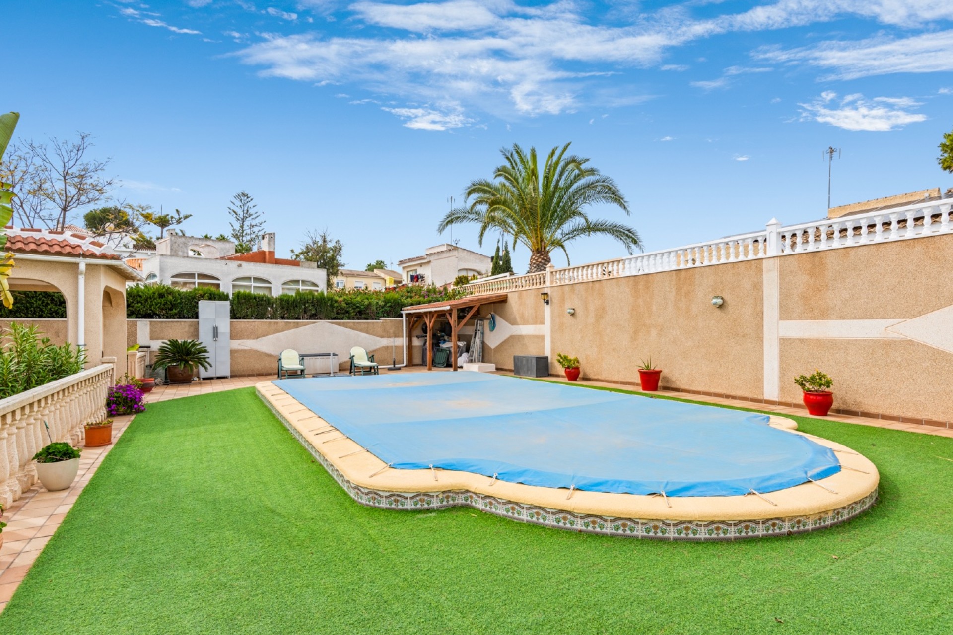 Resale - Villa - Los Balcones