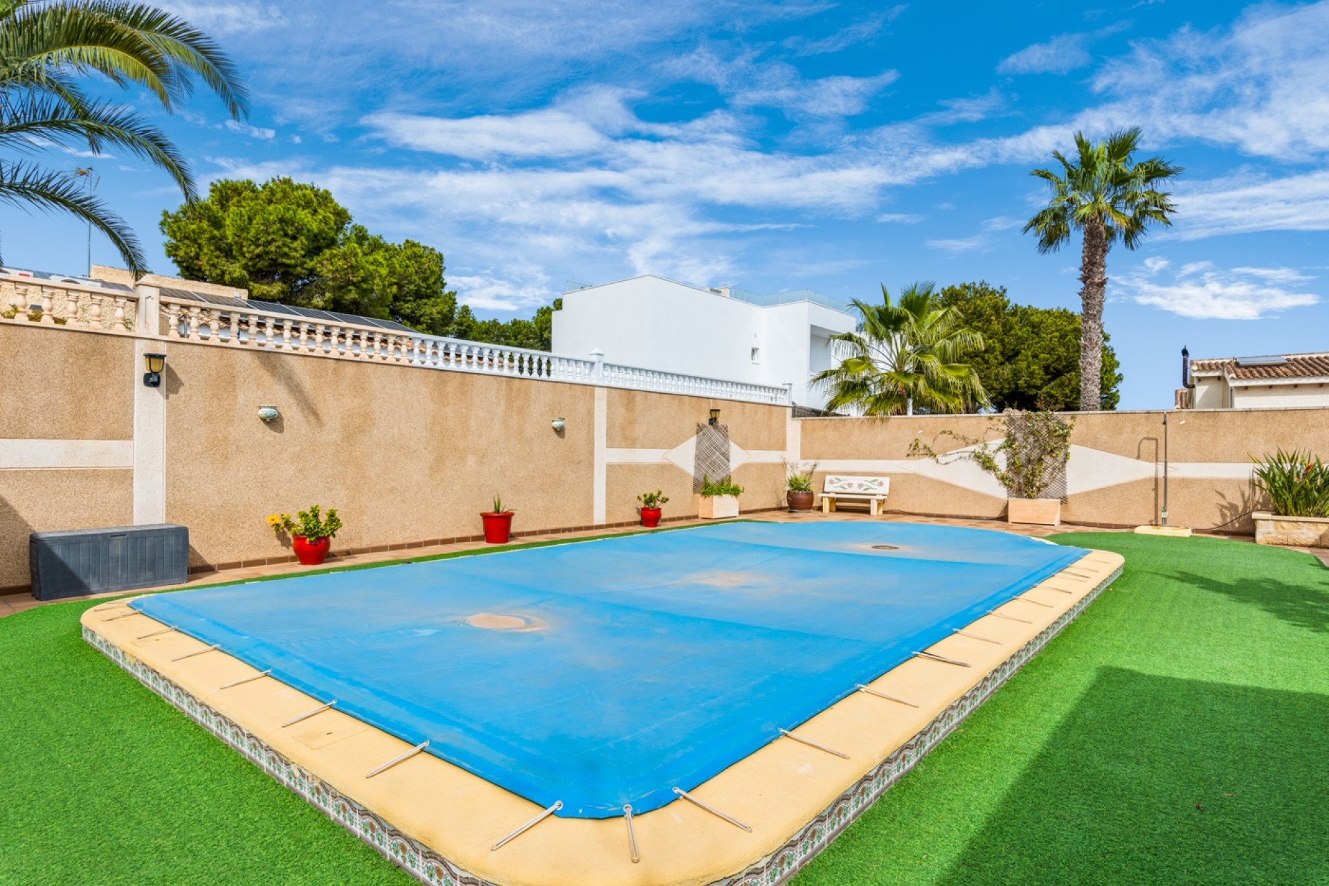 Resale - Villa - Los Balcones