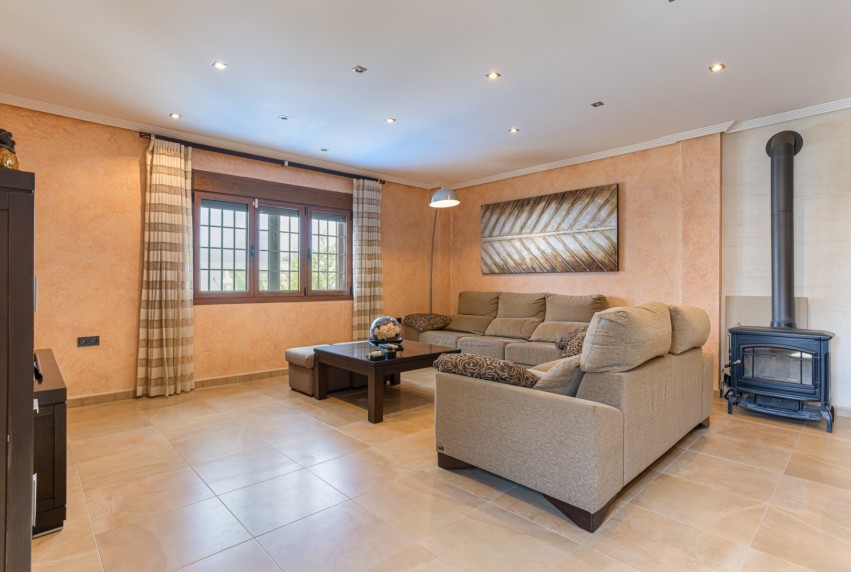 Resale - Villa - Los Montesinos - La Herrada