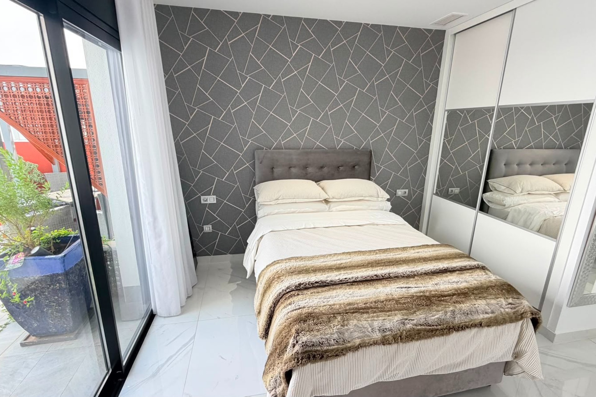 Resale - Villa - Los Montesinos - La Herrada