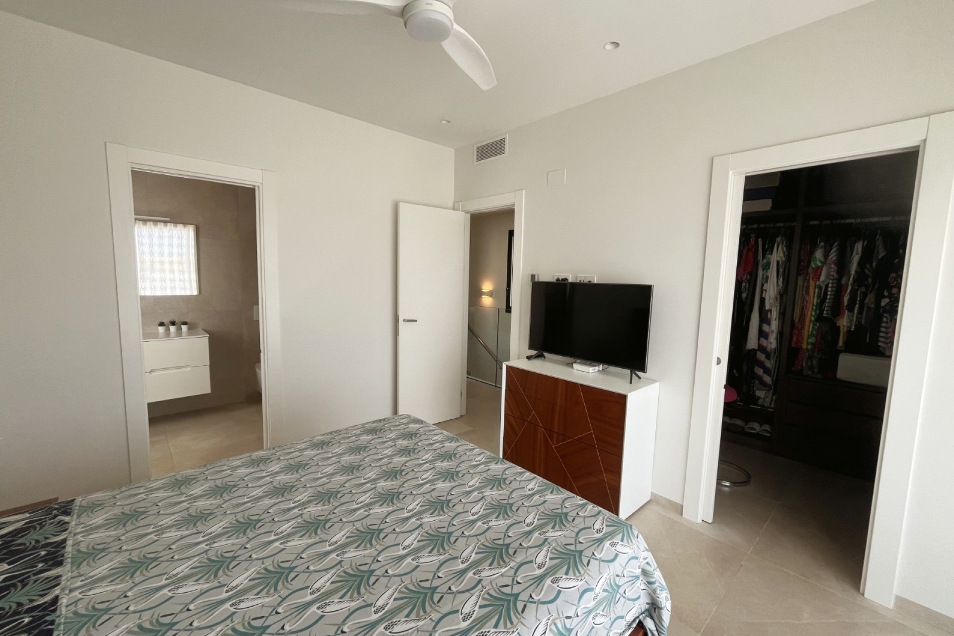 Resale - Villa - Los Montesinos - La Herrada