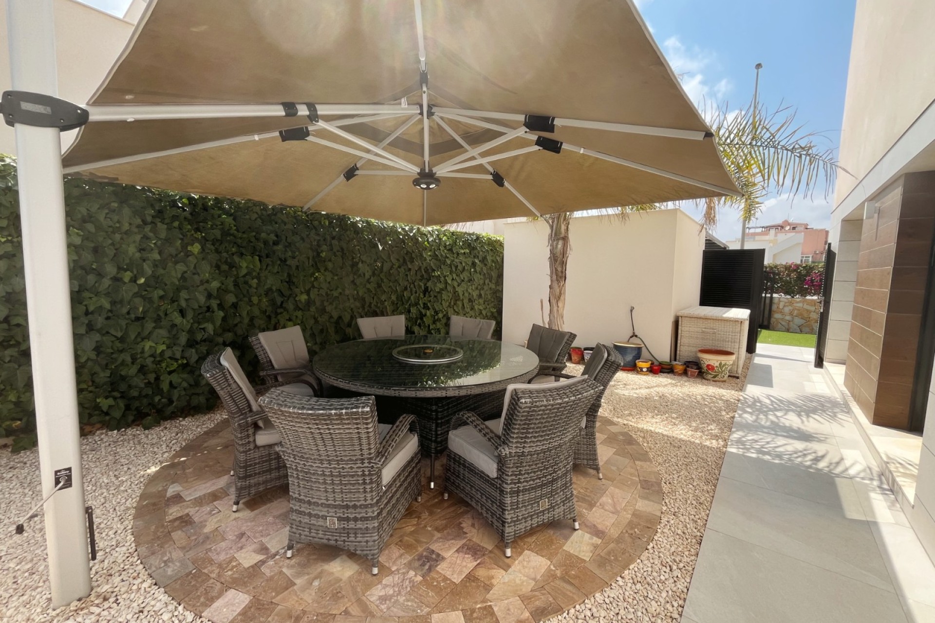 Resale - Villa - Los Montesinos - La Herrada