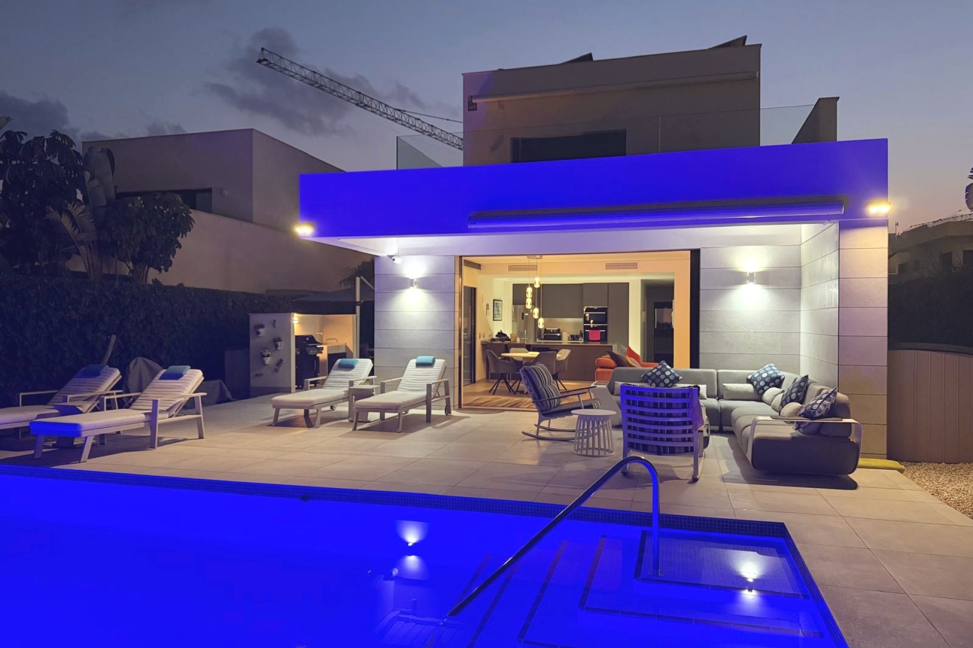 Resale - Villa - Los Montesinos - La Herrada